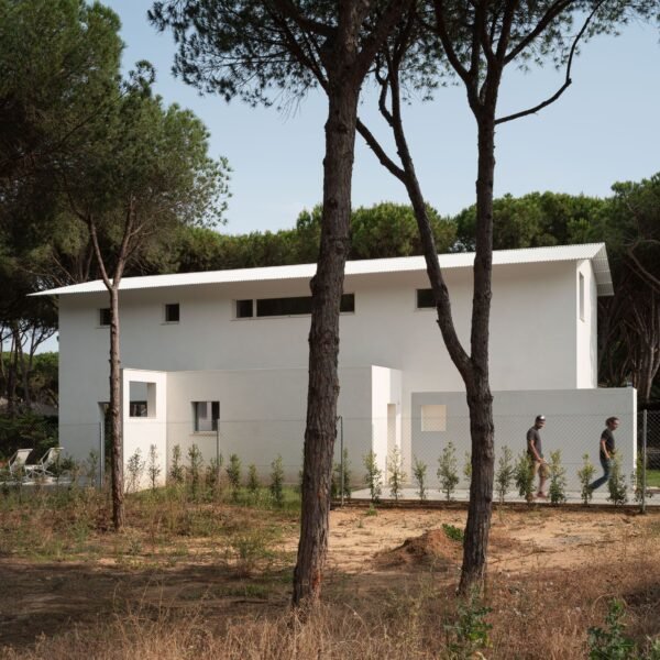 Studio Swes Arquitectos - Casa en Roche (Fernando Alda)