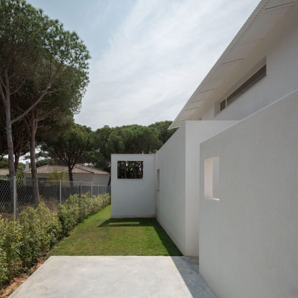 Studio Swes Arquitectos - Casa en Roche (Fernando Alda)