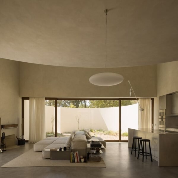 Atelier Matteo Arnone + Falcão Tuan Arquitectos + Core Concept - Casa para dos Dj (Federico Cairoli)