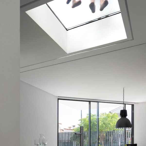 Atelier NMDARQ - Casa DR (Ivo Tavares Studio)