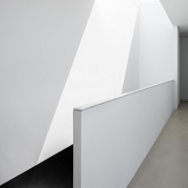 Atelier NMDARQ - Casa DR (Ivo Tavares Studio)