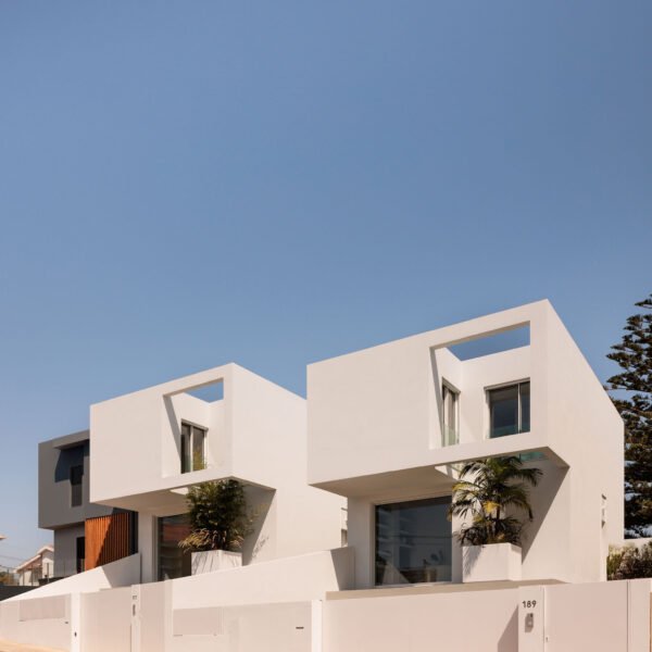 João Tiago Aguiar - 2 Casas Sassoeiros RO (Francisco Nogueira)