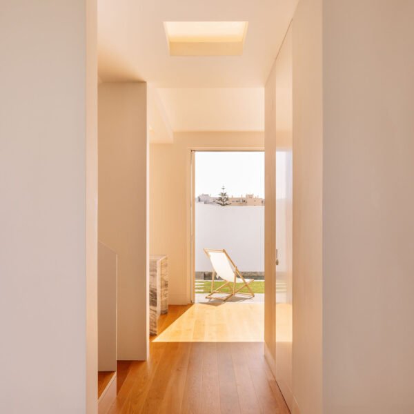 João Tiago Aguiar - 2 Casas Sassoeiros RO (Francisco Nogueira)