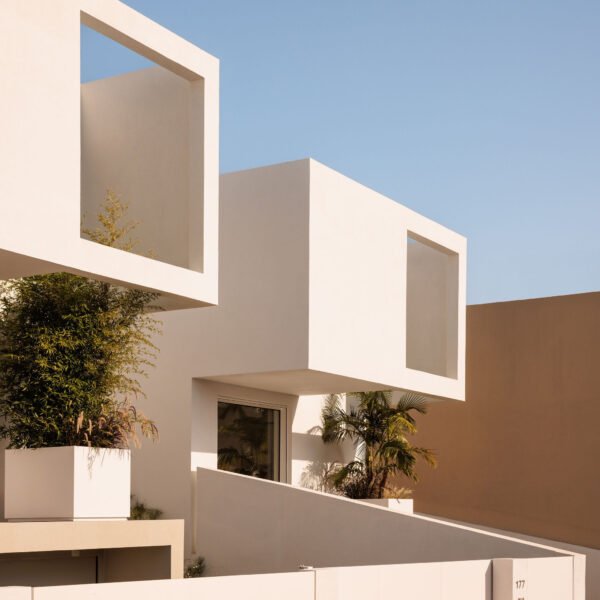 João Tiago Aguiar - 2 Casas Sassoeiros RO (Francisco Nogueira)