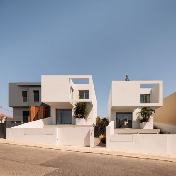 João Tiago Aguiar - 2 Casas Sassoeiros RO (Francisco Nogueira)