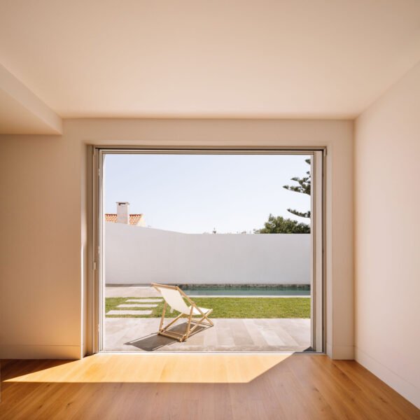 João Tiago Aguiar - 2 Casas Sassoeiros RO (Francisco Nogueira)