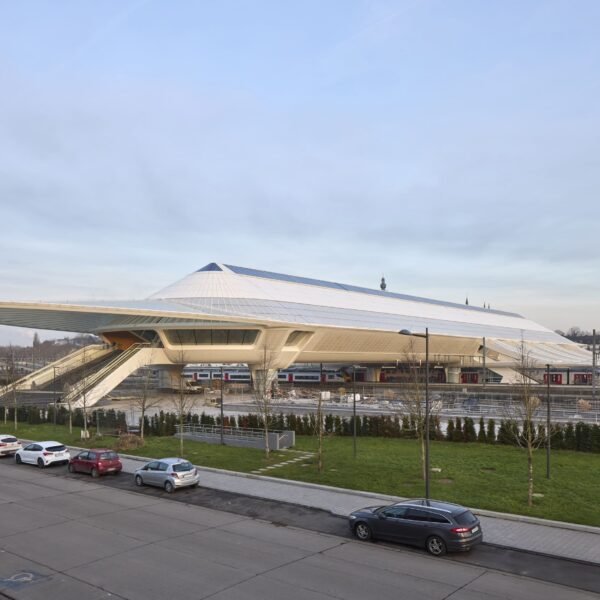 Santiago Calatrava - Estación ferroviaria de Mons (Oliver Schuh )