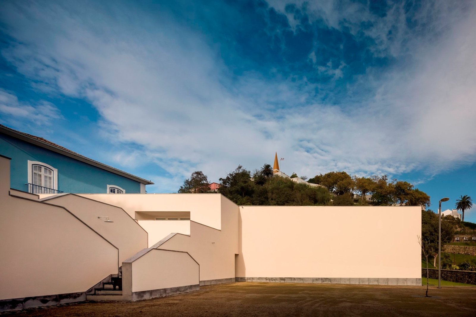 Álvaro Siza - Centro de interpretación Angra do Heroismo (Fernando Guerra)