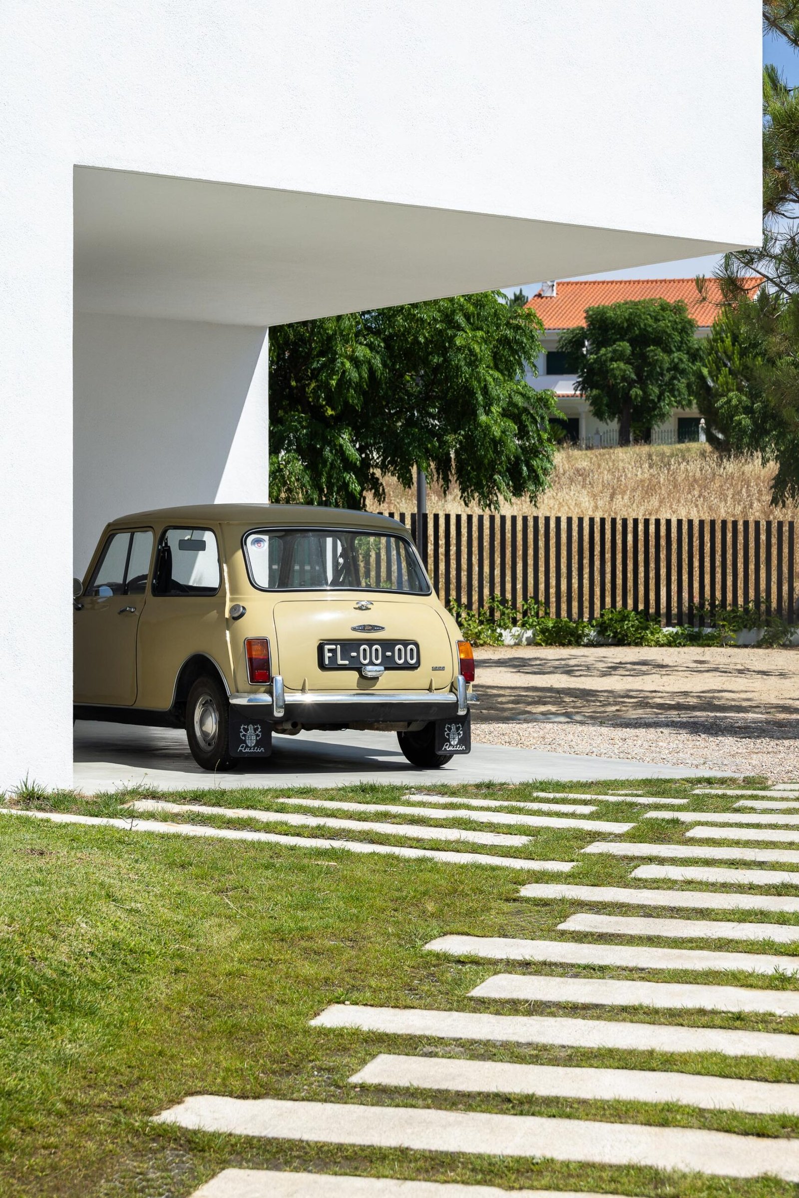 Atelier NMDARQ - Casa DR (Ivo Tavares Studio)