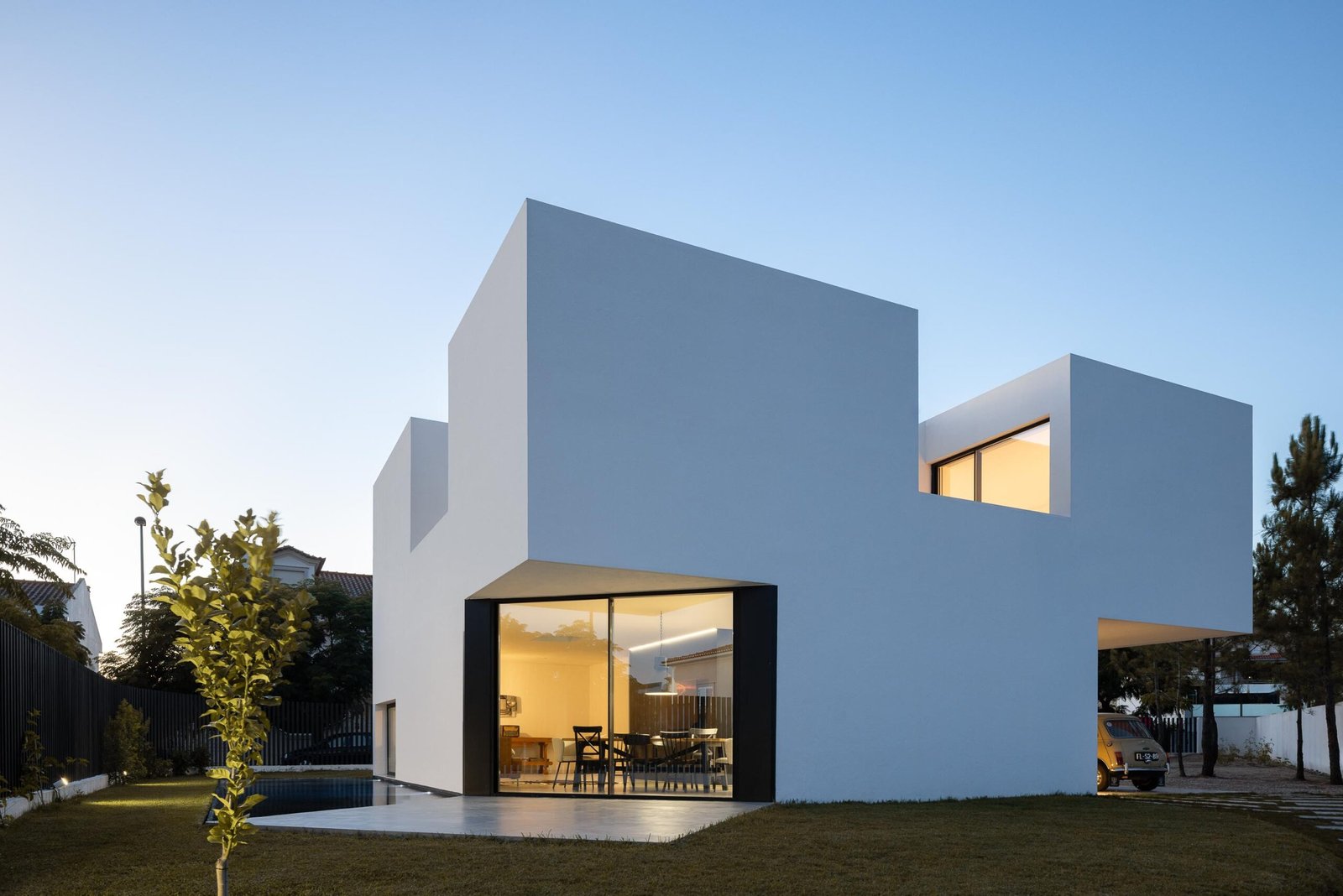 Atelier NMDARQ - Casa DR (Ivo Tavares Studio)