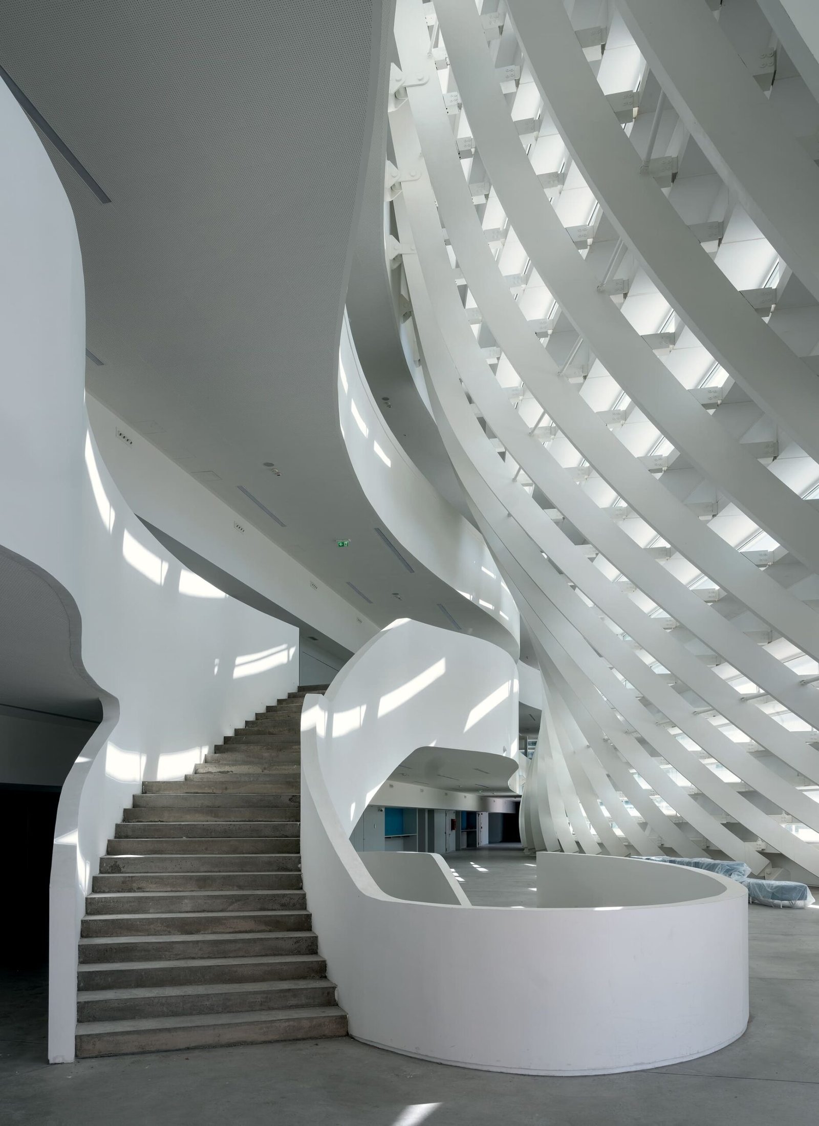 Mario Cucinella Architects - Valle d’Aosta Universidad Campus (Duccio Malagamba)