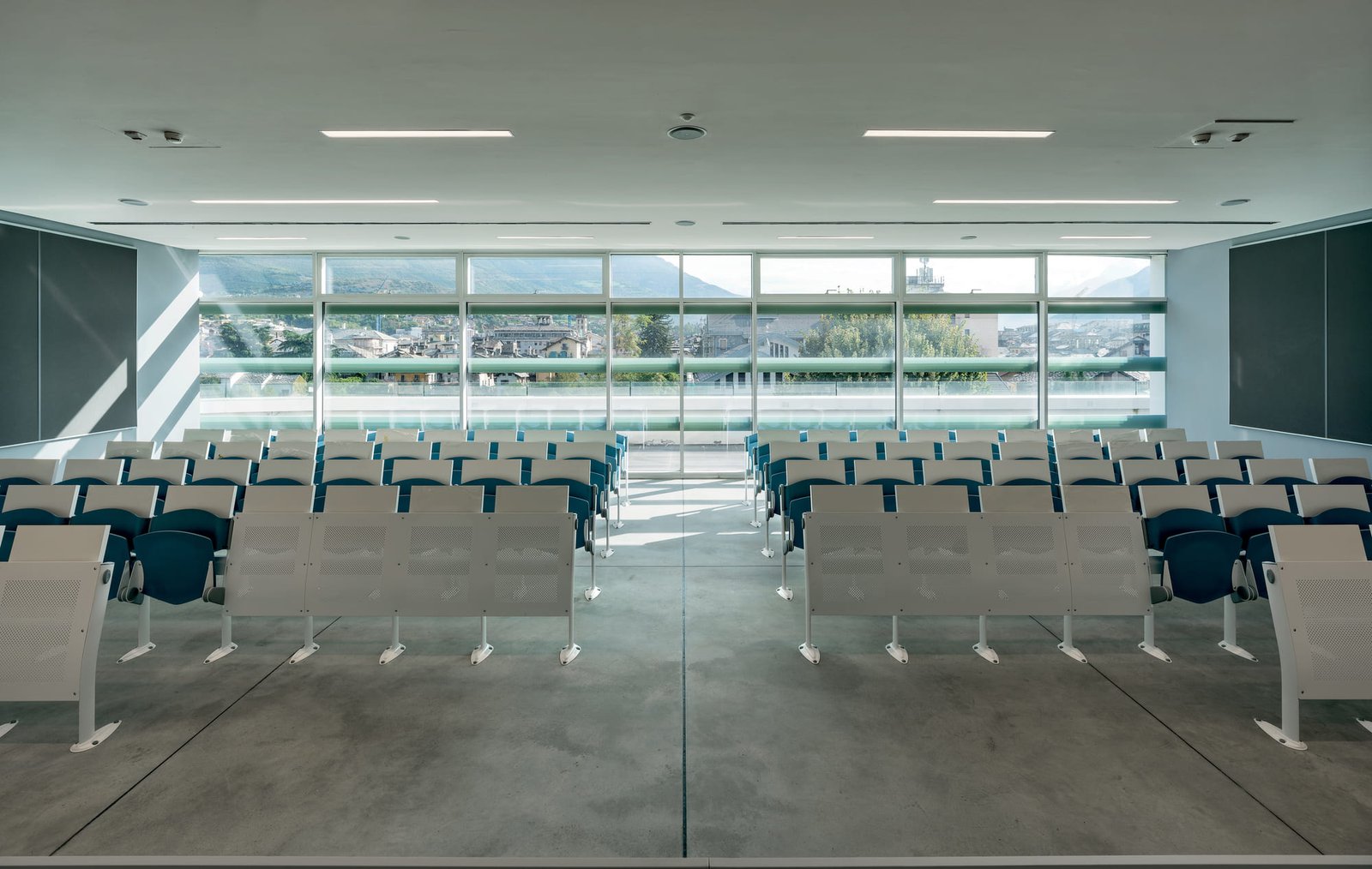 Mario Cucinella Architects - Valle d’Aosta Universidad Campus (Duccio Malagamba)