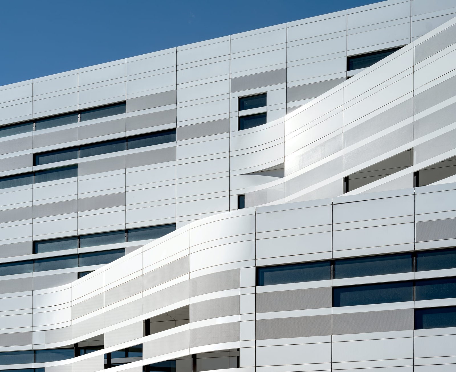 Mario Cucinella Architects - Valle d’Aosta Universidad Campus (Duccio Malagamba)