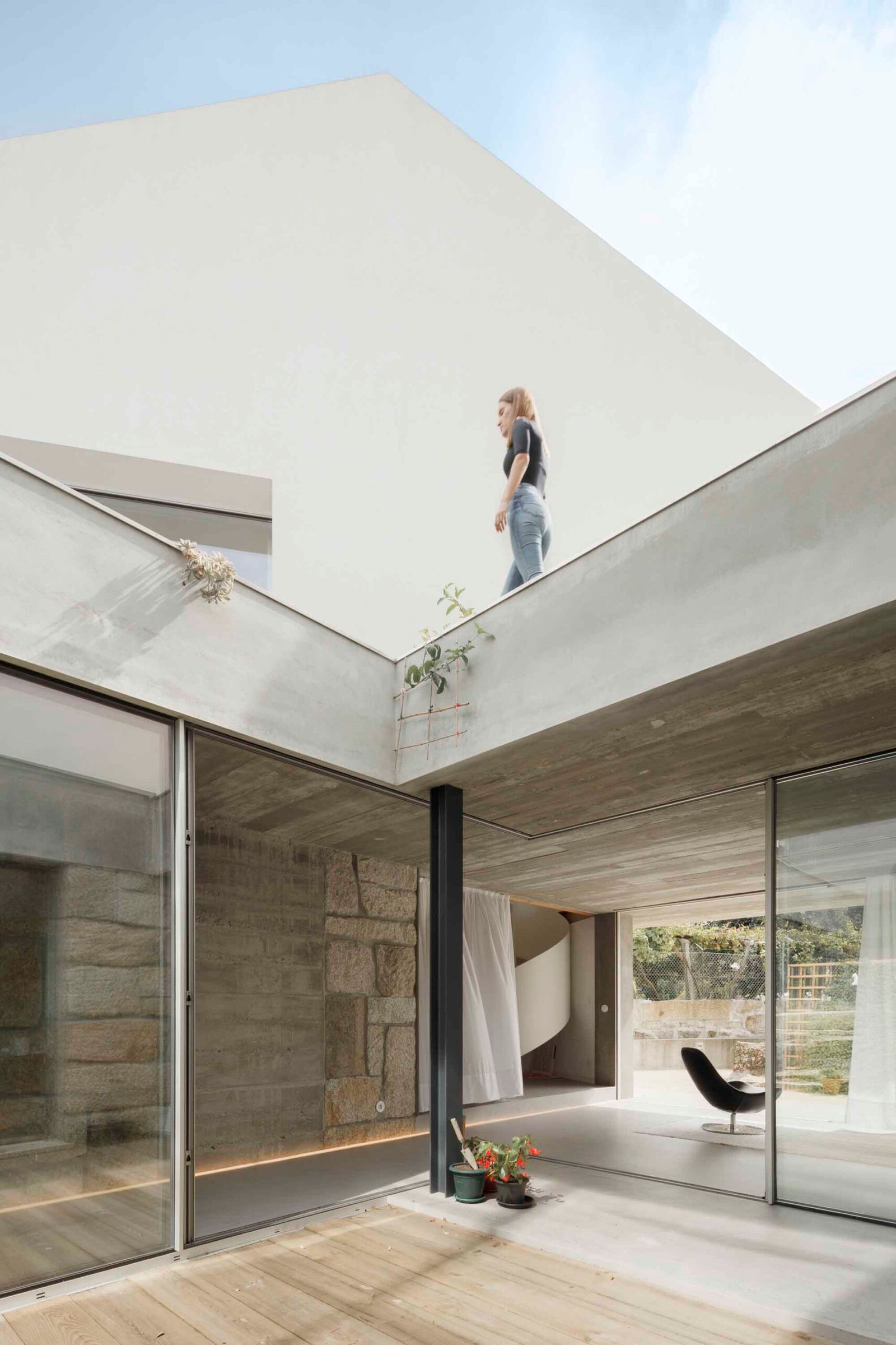 Paulo Merlini arquitetos - Casa Rio (Ivo Tavares Studio)