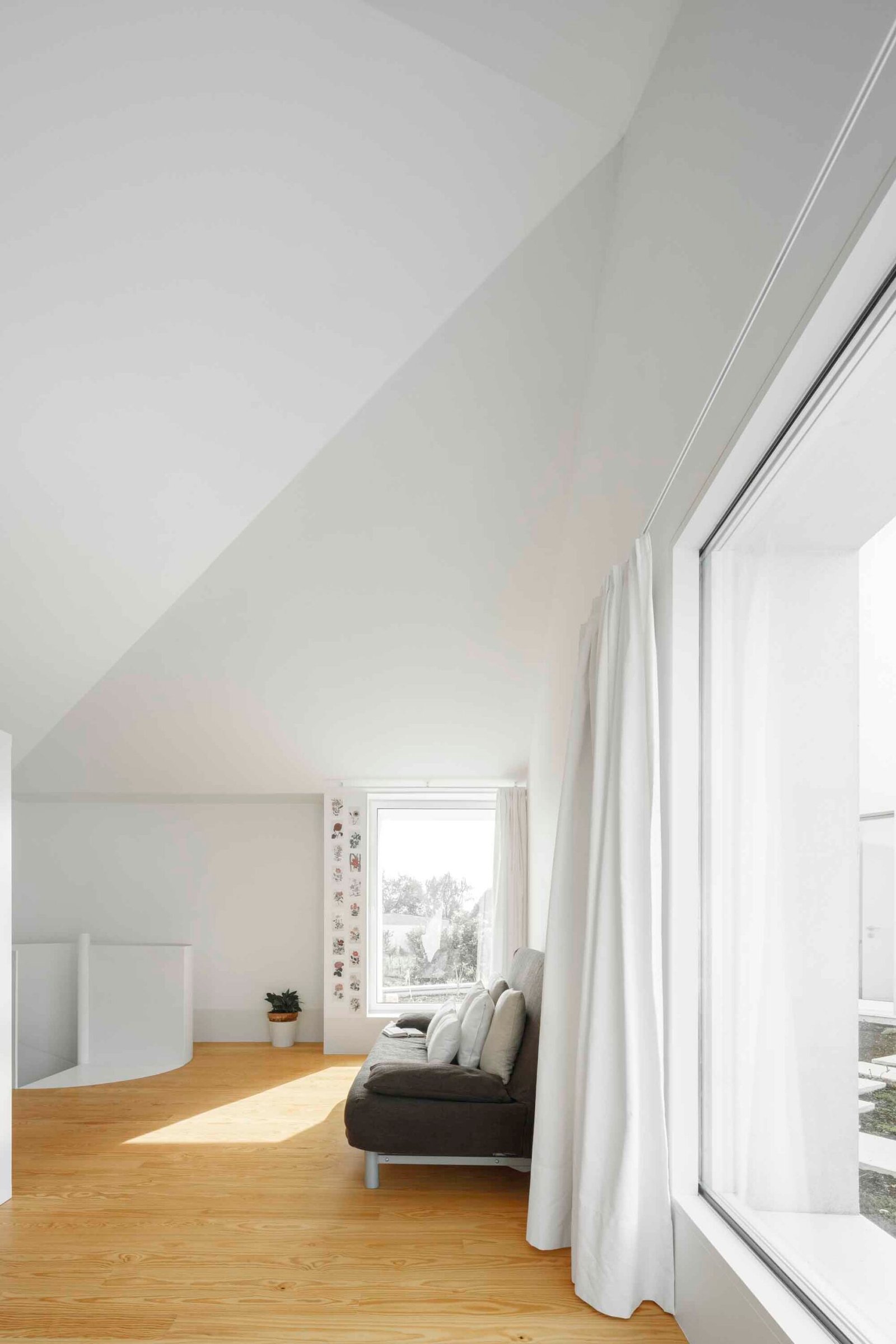 Paulo Merlini arquitetos - Casa Rio (Ivo Tavares Studio)