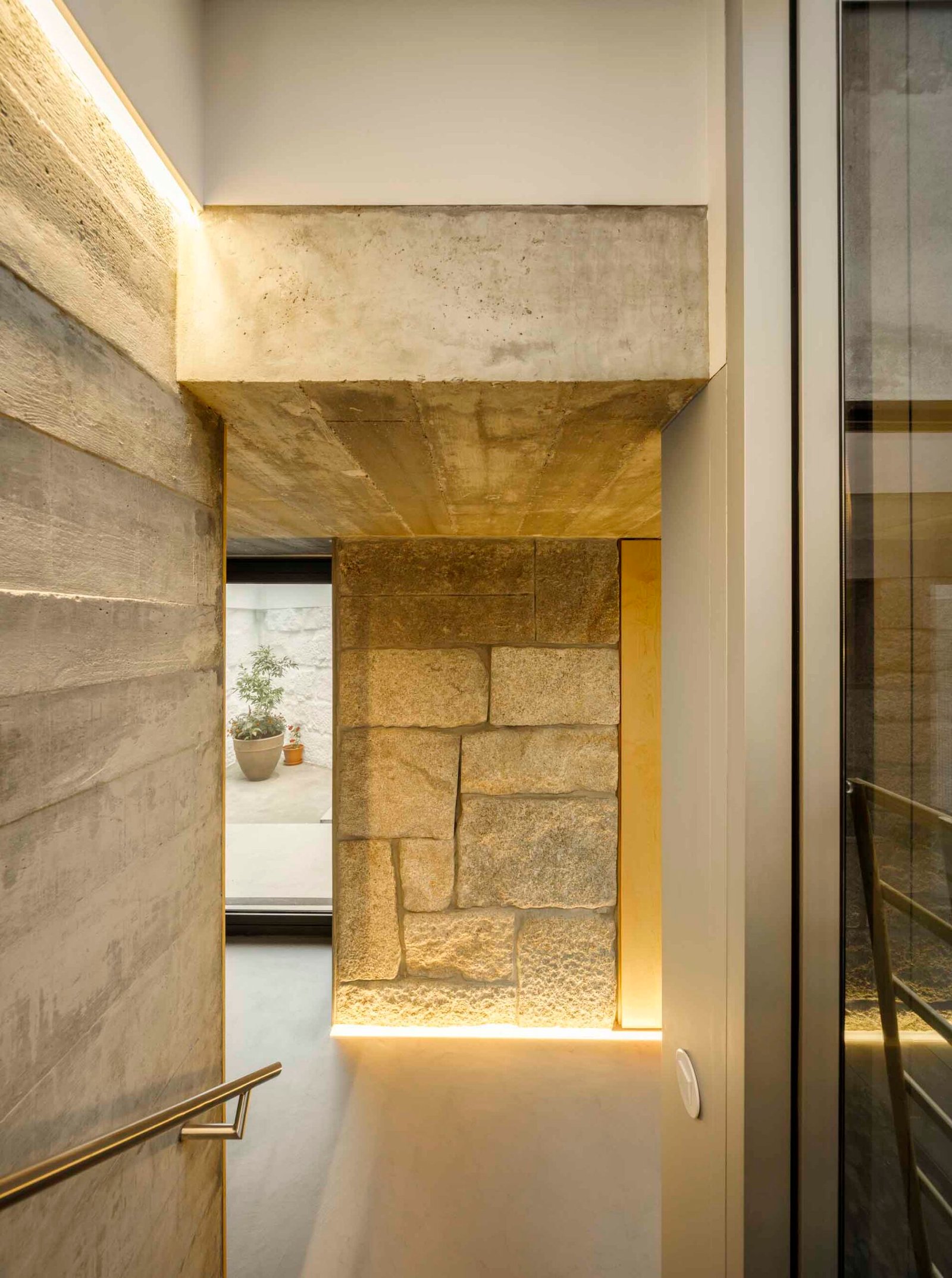 Paulo Merlini arquitetos - Casa Rio (Ivo Tavares Studio)