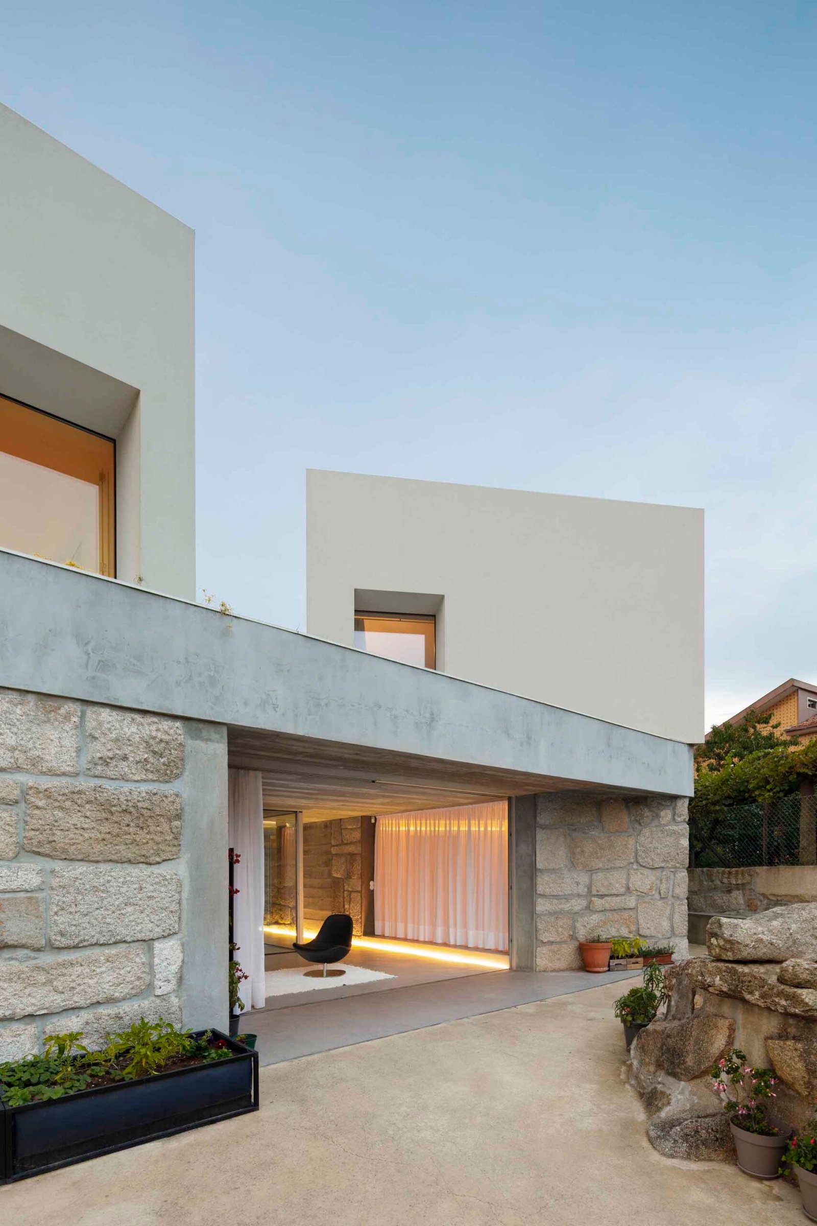 Paulo Merlini arquitetos - Casa Rio (Ivo Tavares Studio)