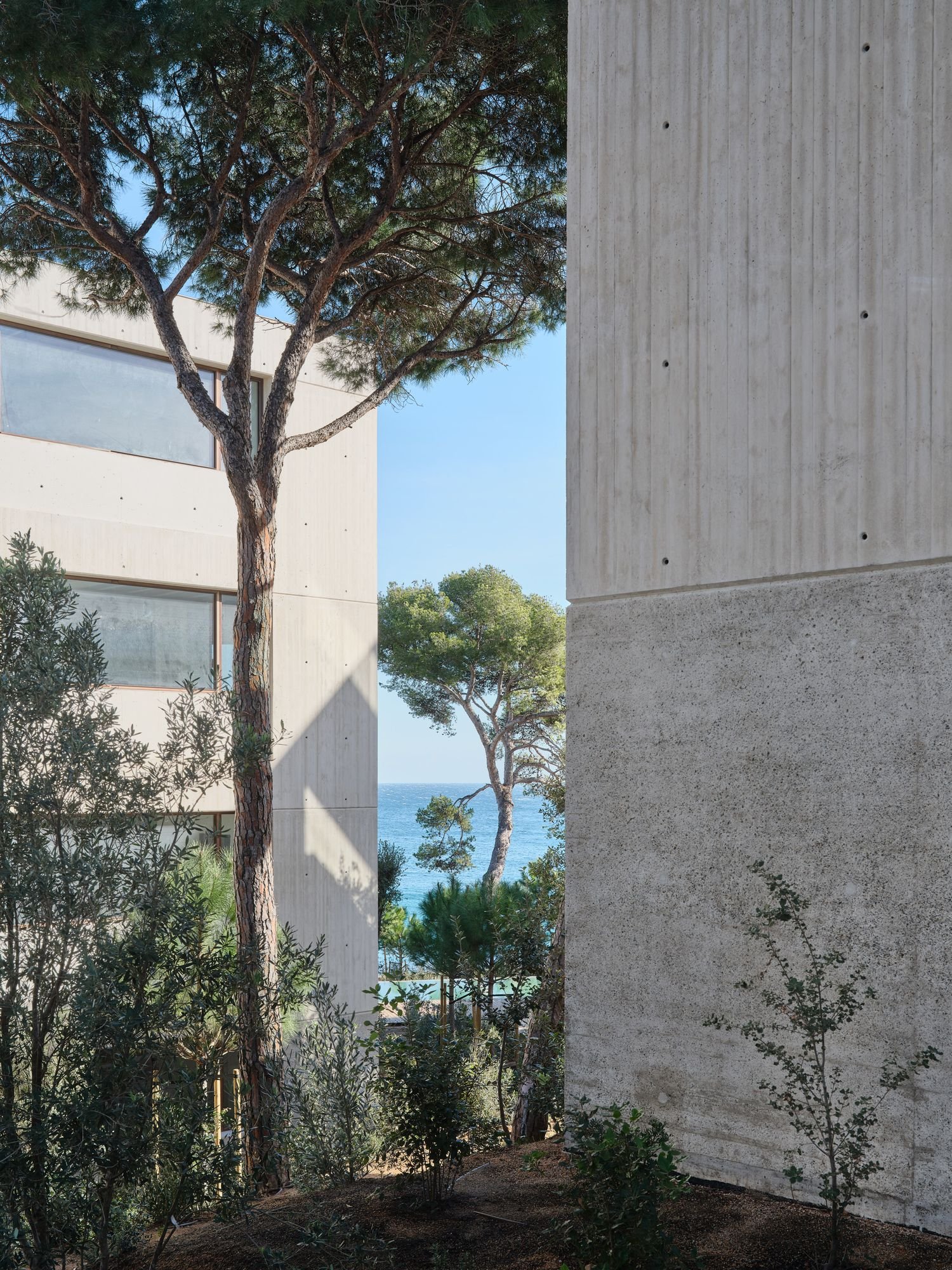 Jaime Prous Architects + Pineda Monedero + FGA arquitectes - Sa CAleta (Adrià Goula)