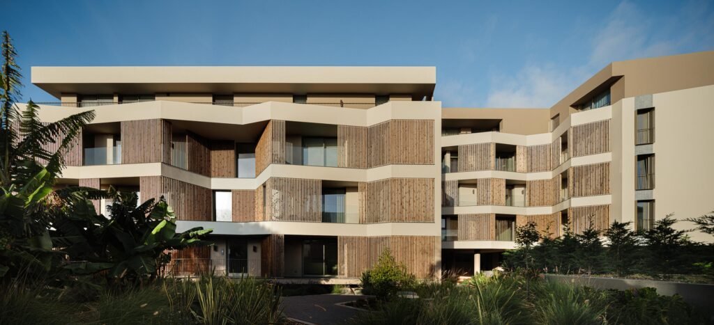 Box Arquitectos - Edificio Ernesto do Canto(Ivo Tavares Studio)