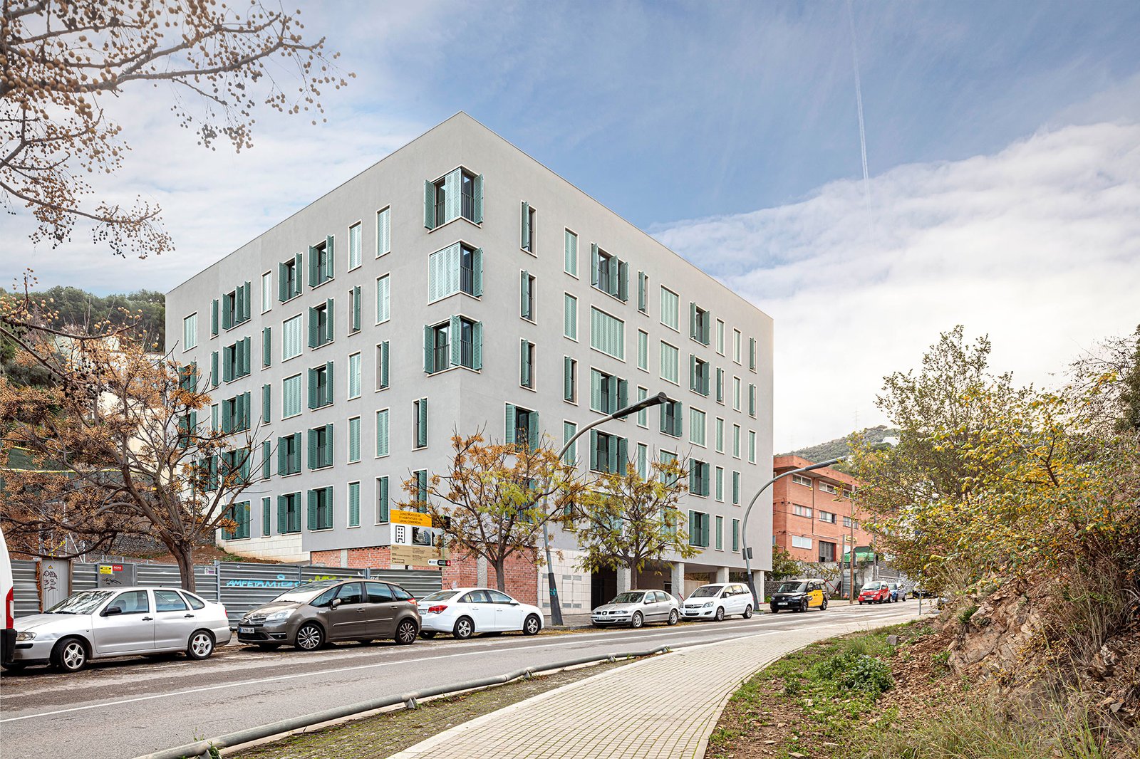 31 Social Housing in Torre Baró