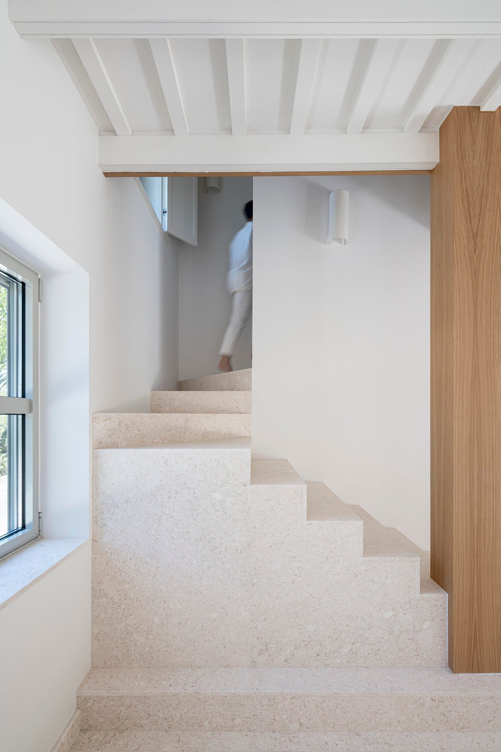 Casa de invitados de Villa Jara. Rehabilitación de un antiguo establo.