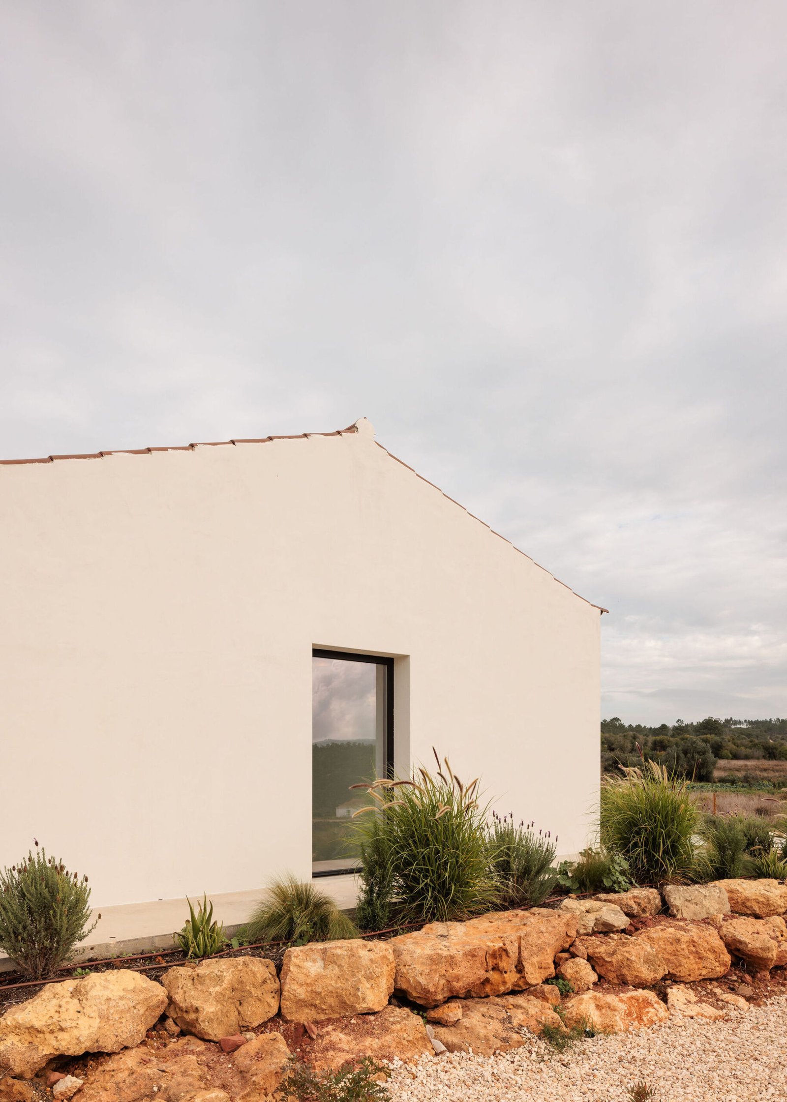 Nuno Nascimento Arquitectos - Casa do Sul (Francisco Nogueira)