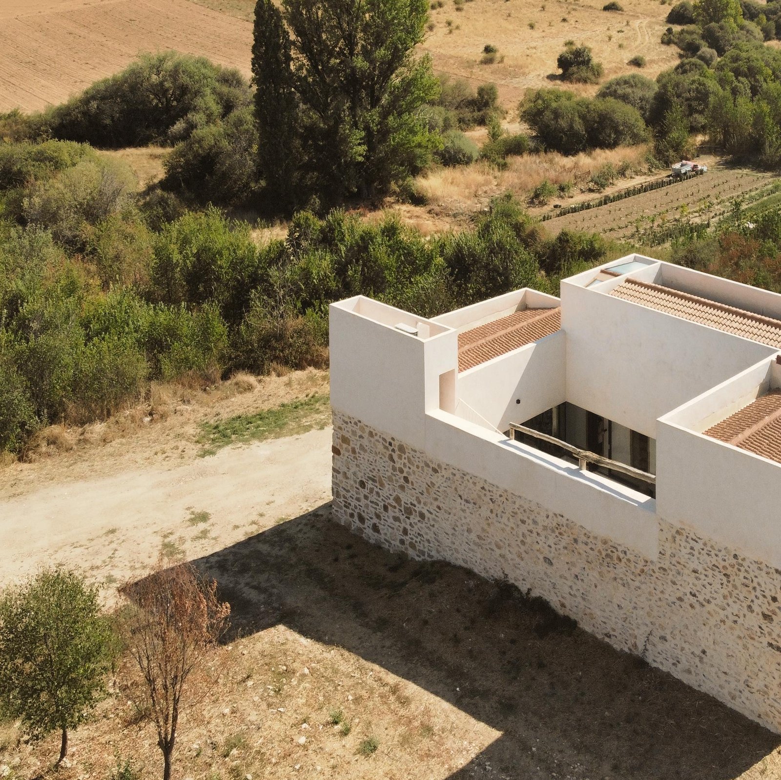 Estudio Ventid&oacute;s - Casa Vaciada (Estudio Ventid&oacute;s)