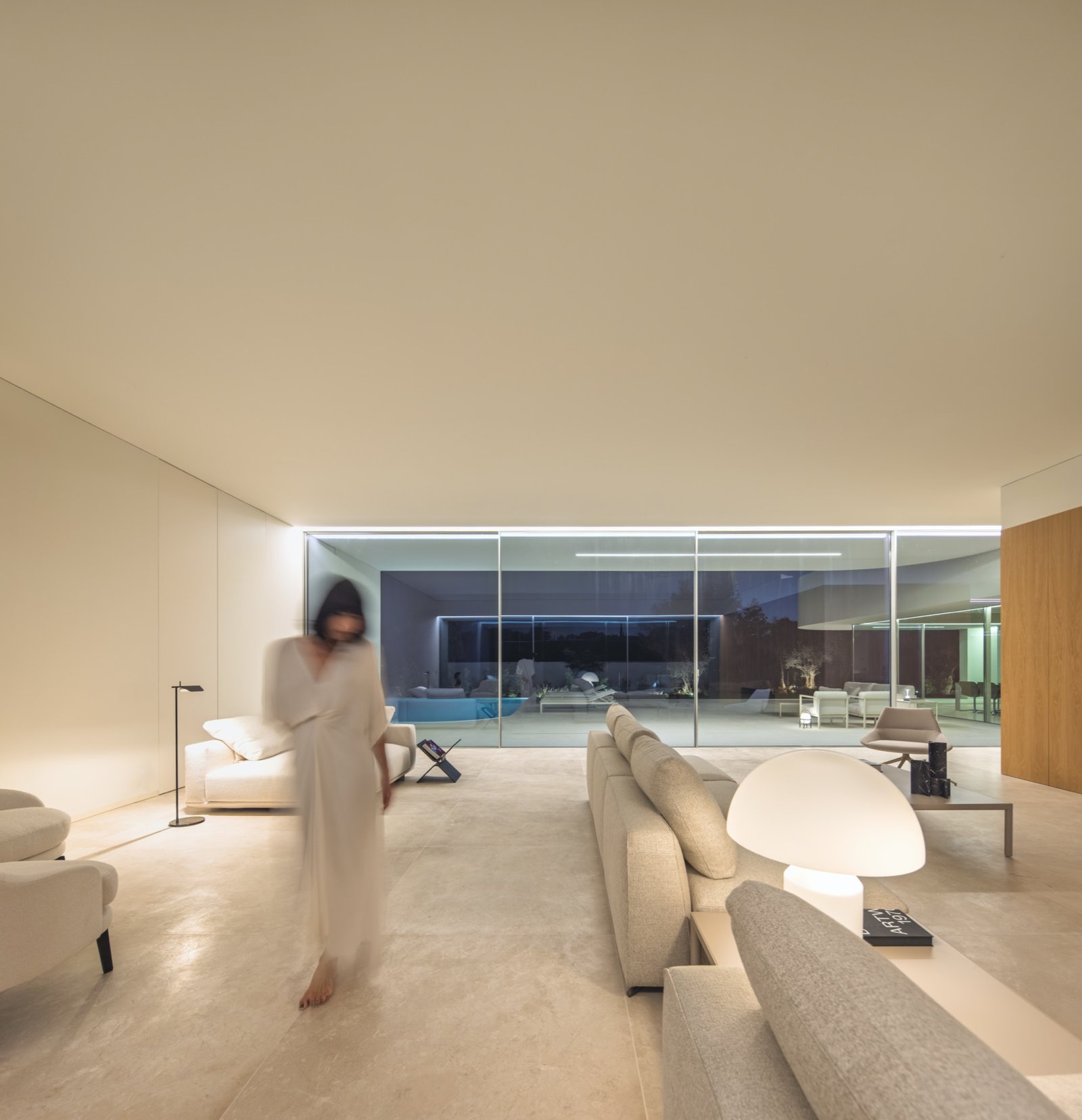 Fran Silvestre Arquitectos - Villa 18 en La Moraleja (Fernando Guerra)