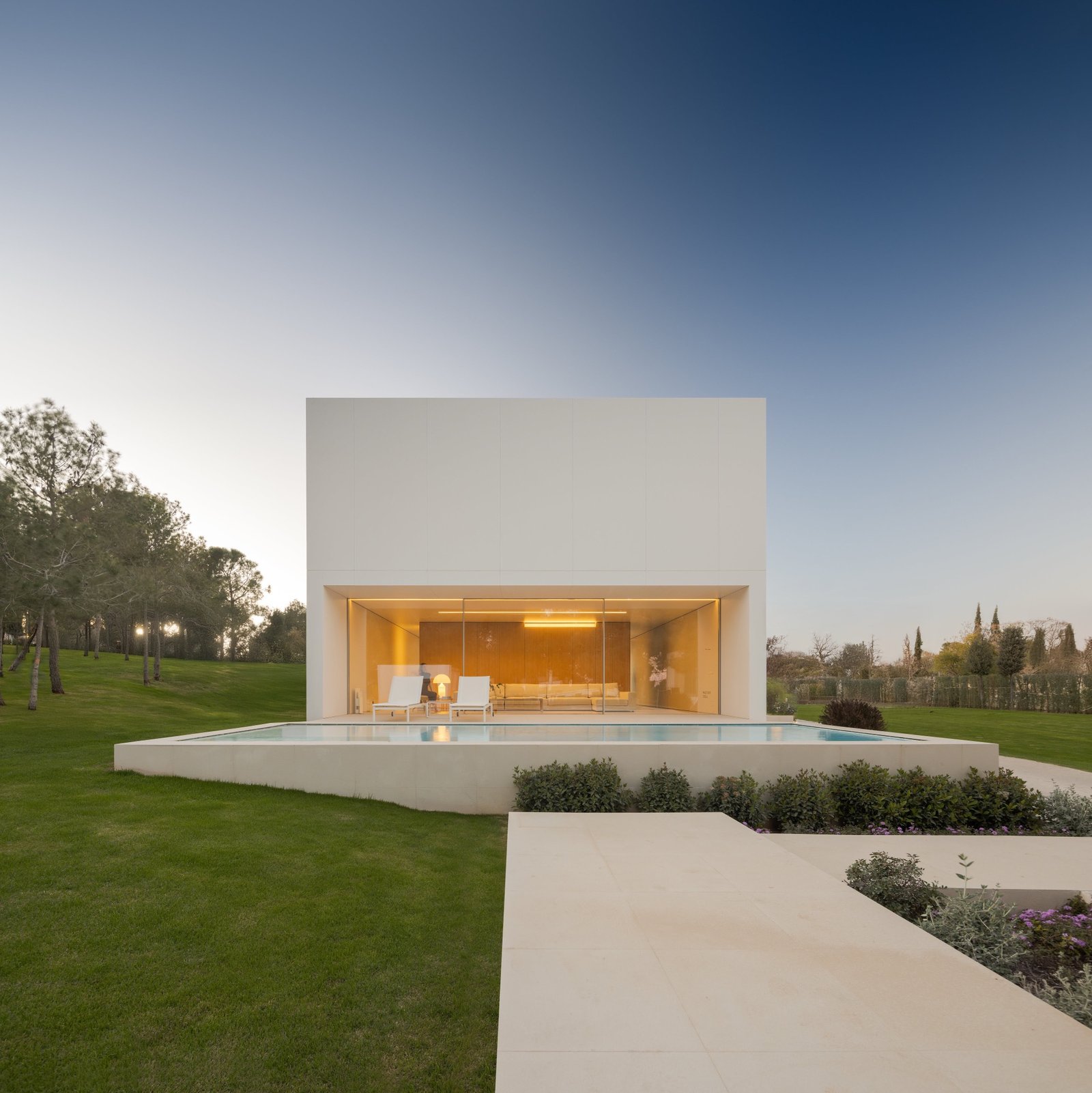 HOUSE N230_FRAN SILVESTRE ARQUITECTOS_NIU HOUSES_0017_┬®FERNANDO GUERRA