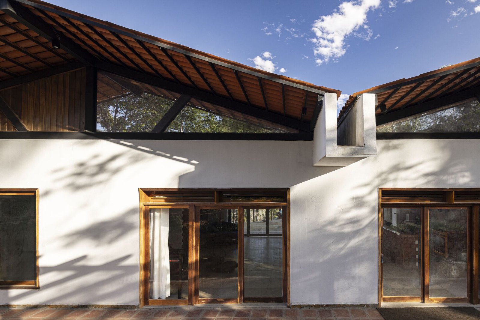 Lins Arquitetos Associados Casa Arajara Joana França AeB (18)