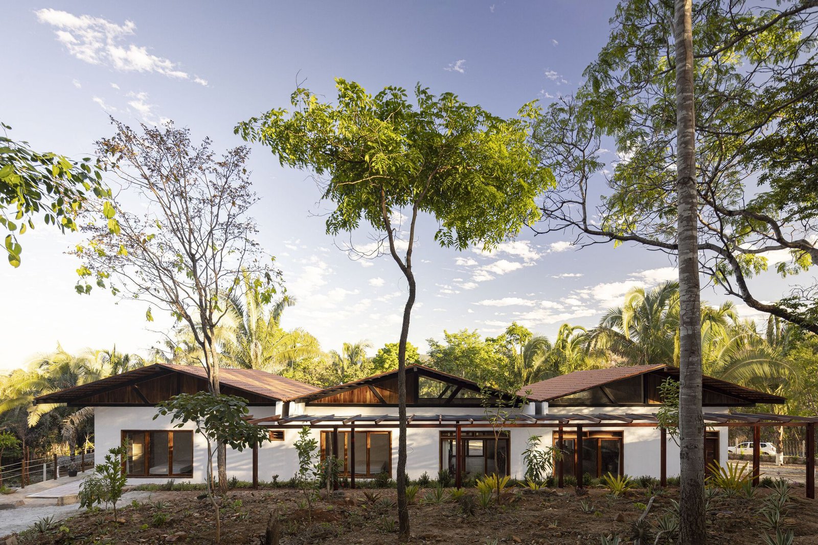 Lins Arquitetos Associados Casa Arajara Joana França AeB (19)