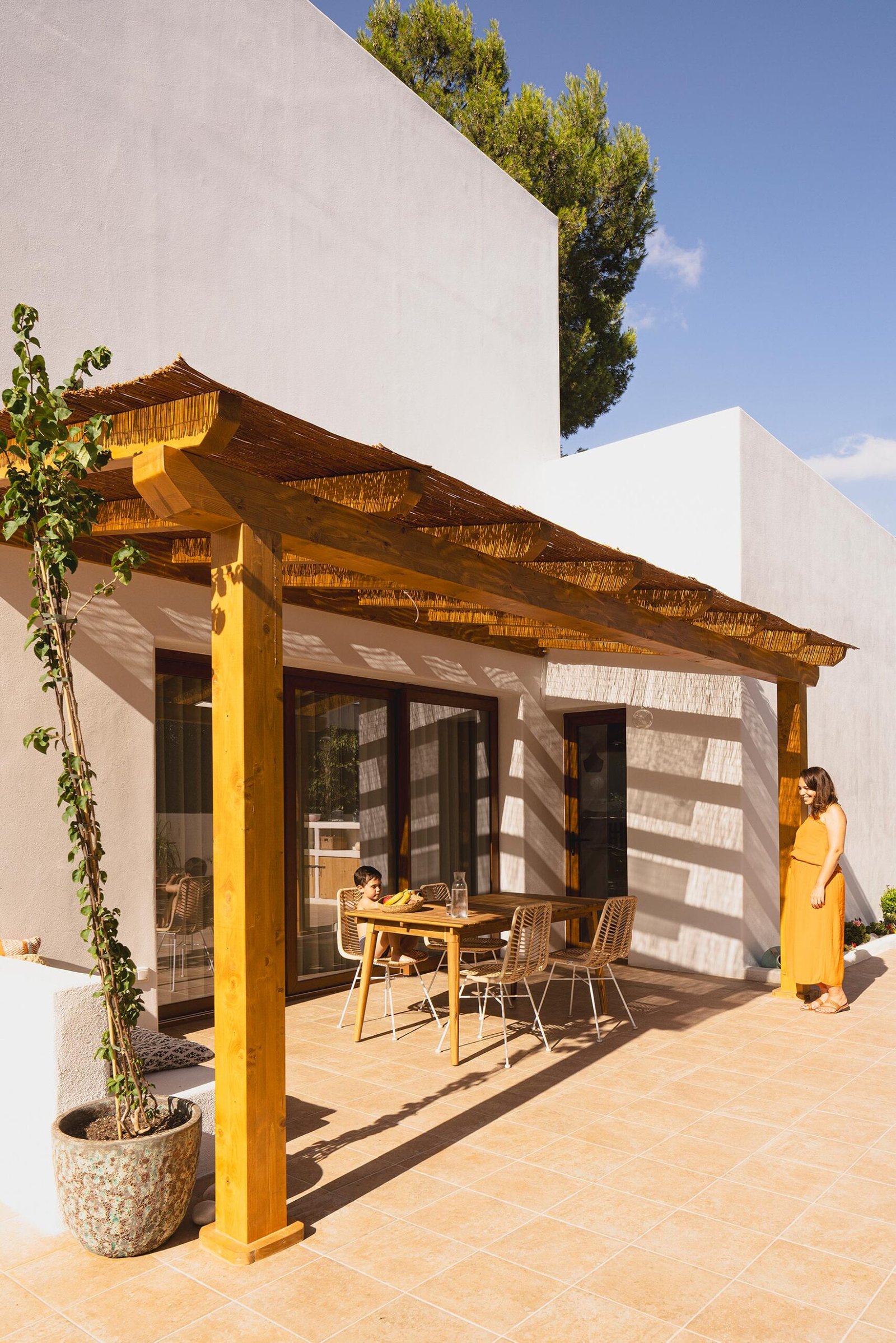 Negrosobreazul - Vivienda Ibicenca (David Zarzoso)