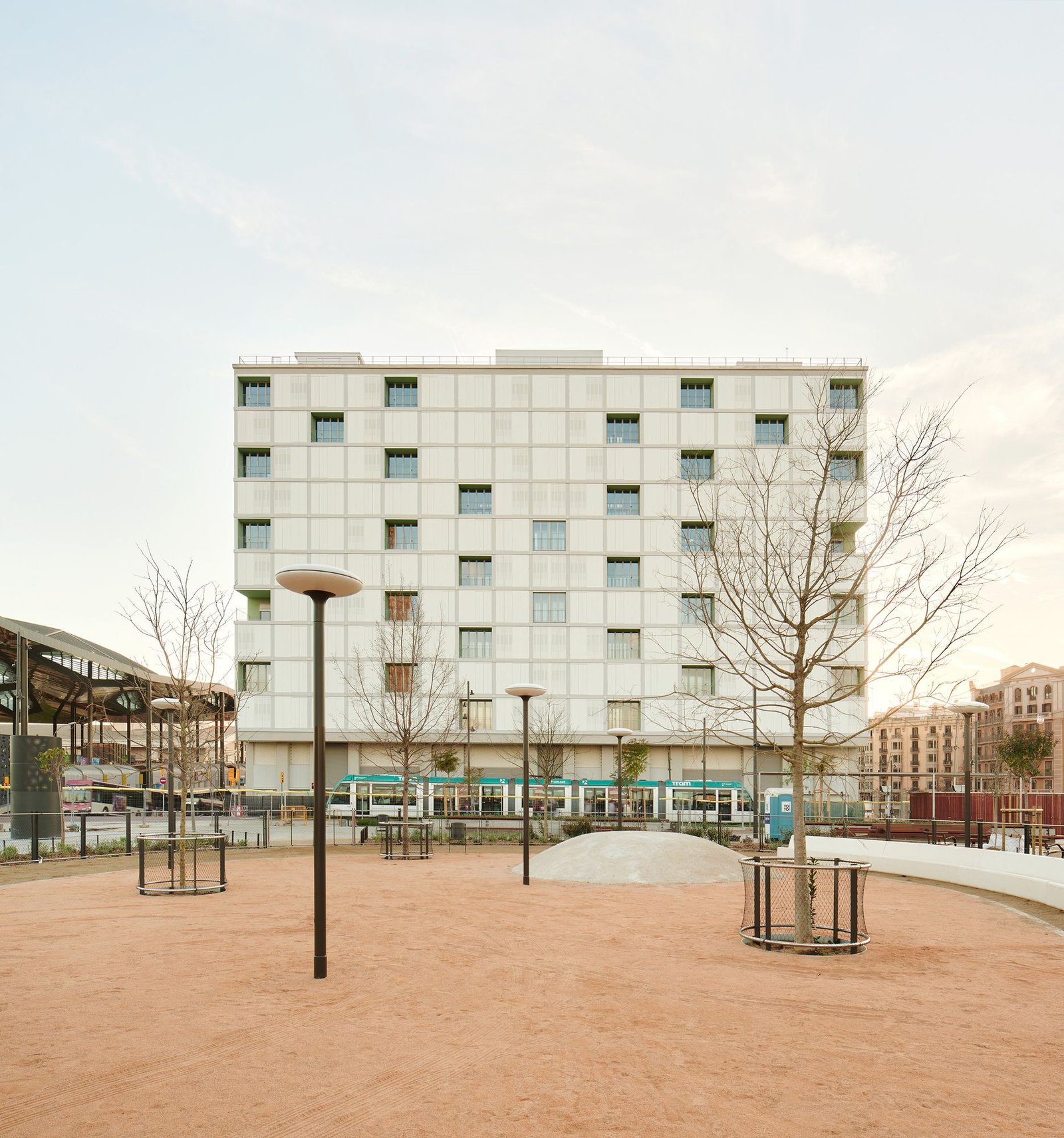 60 Viviendas Sociales en la Plaza de Les Glories | SV60 Cordón & Liñán Arquitectos