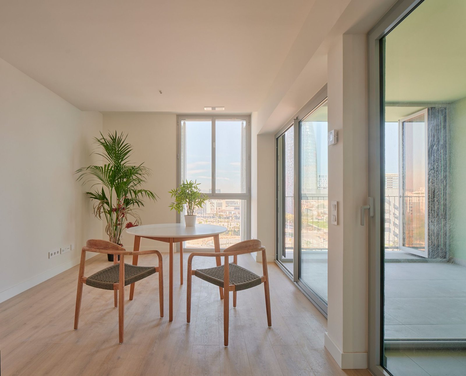 60 Viviendas Sociales en la Plaza de Les Glories | SV60 Cordón & Liñán Arquitectos