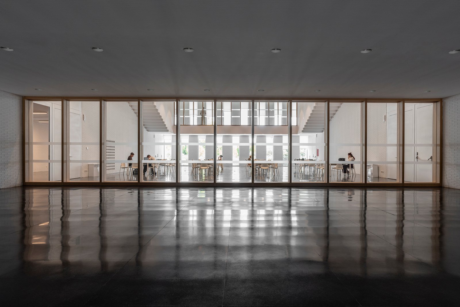 Edificio de ladrillo en la UFV | Tuñón y Albornoz Arquitectos (Luis Asín)