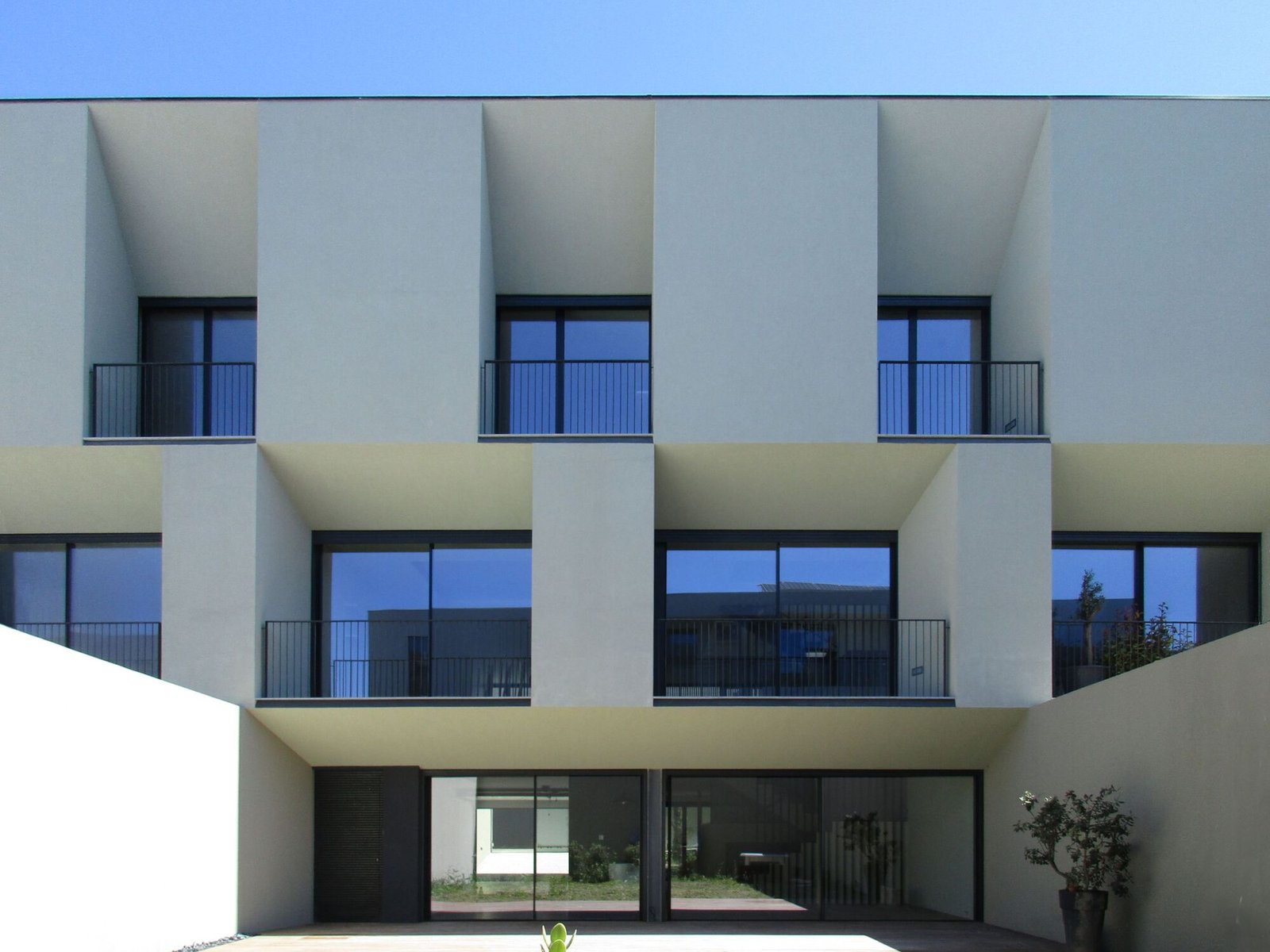 Utopia Arquitectura e Engenharia - Viviendas en hilera (Ricardo Ramos)