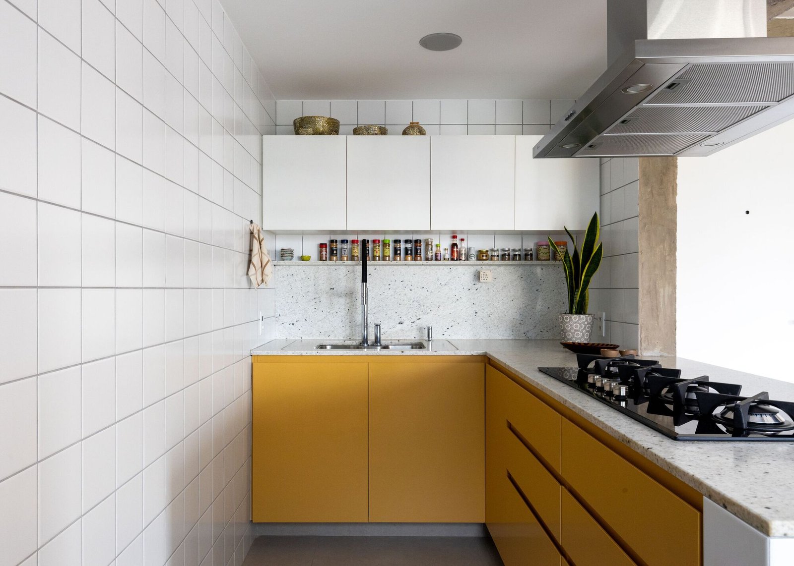 apartamento-sara-bloco-arquitetos_13