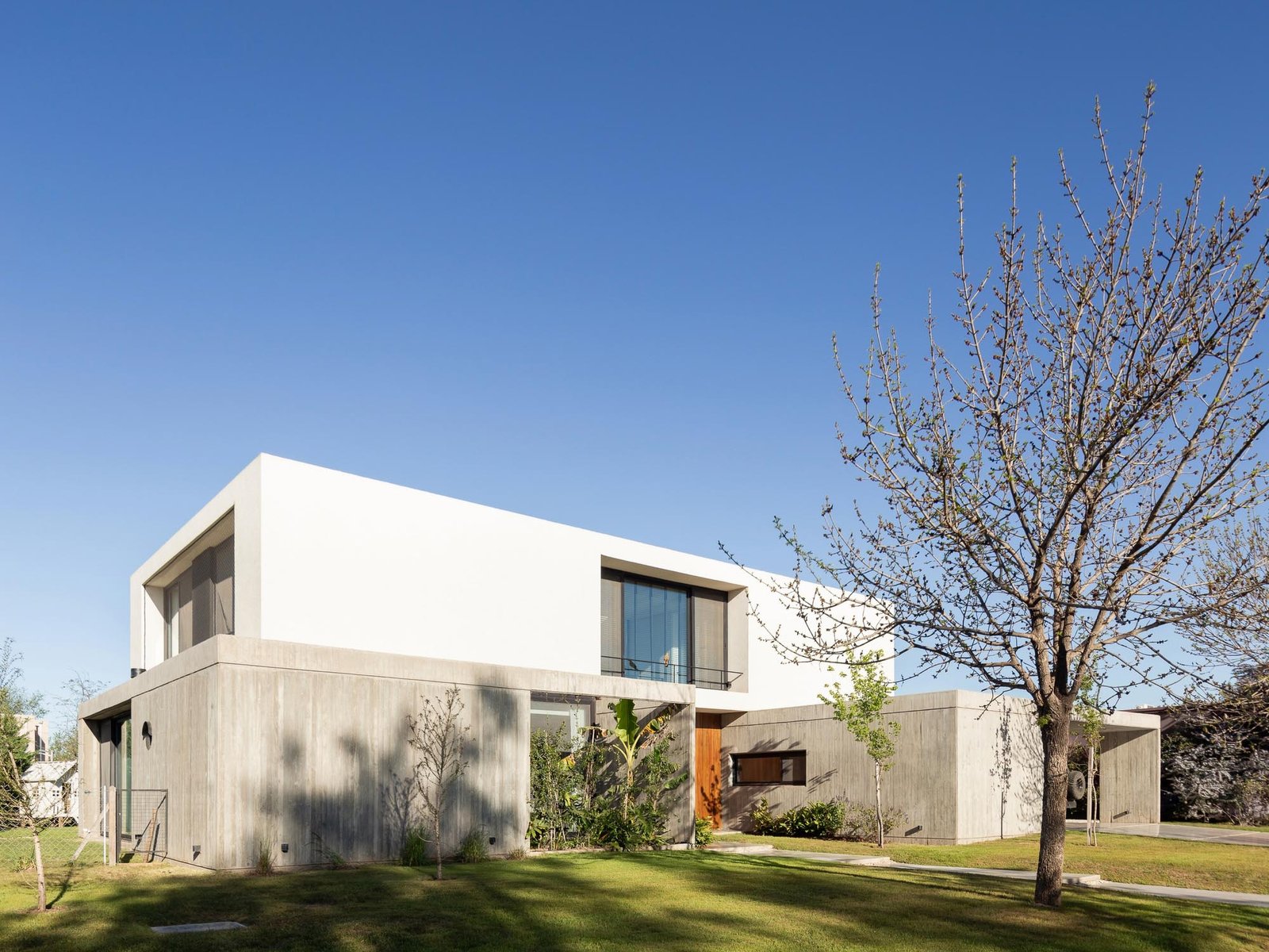 Estudio STGO &ndash; Casa para un hermano (Ramiro Sosa) (12)