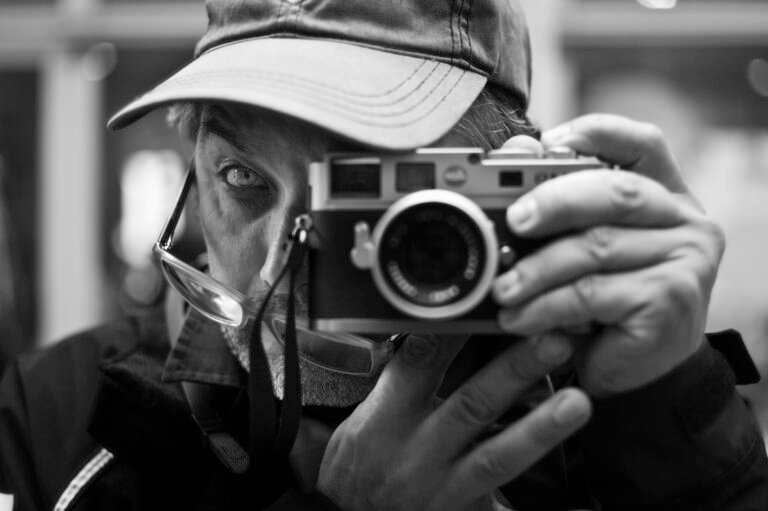 J R RETRATO BRETAÑA