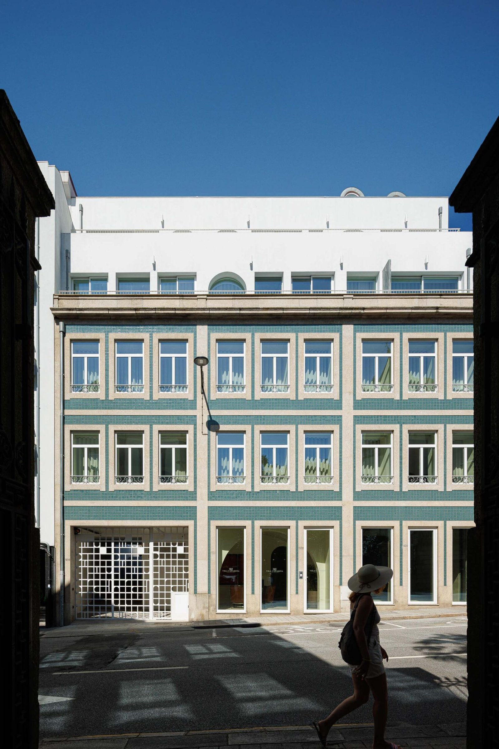 Vila Catarina Luxury Apartments com arquitetura MassLab e fotogr