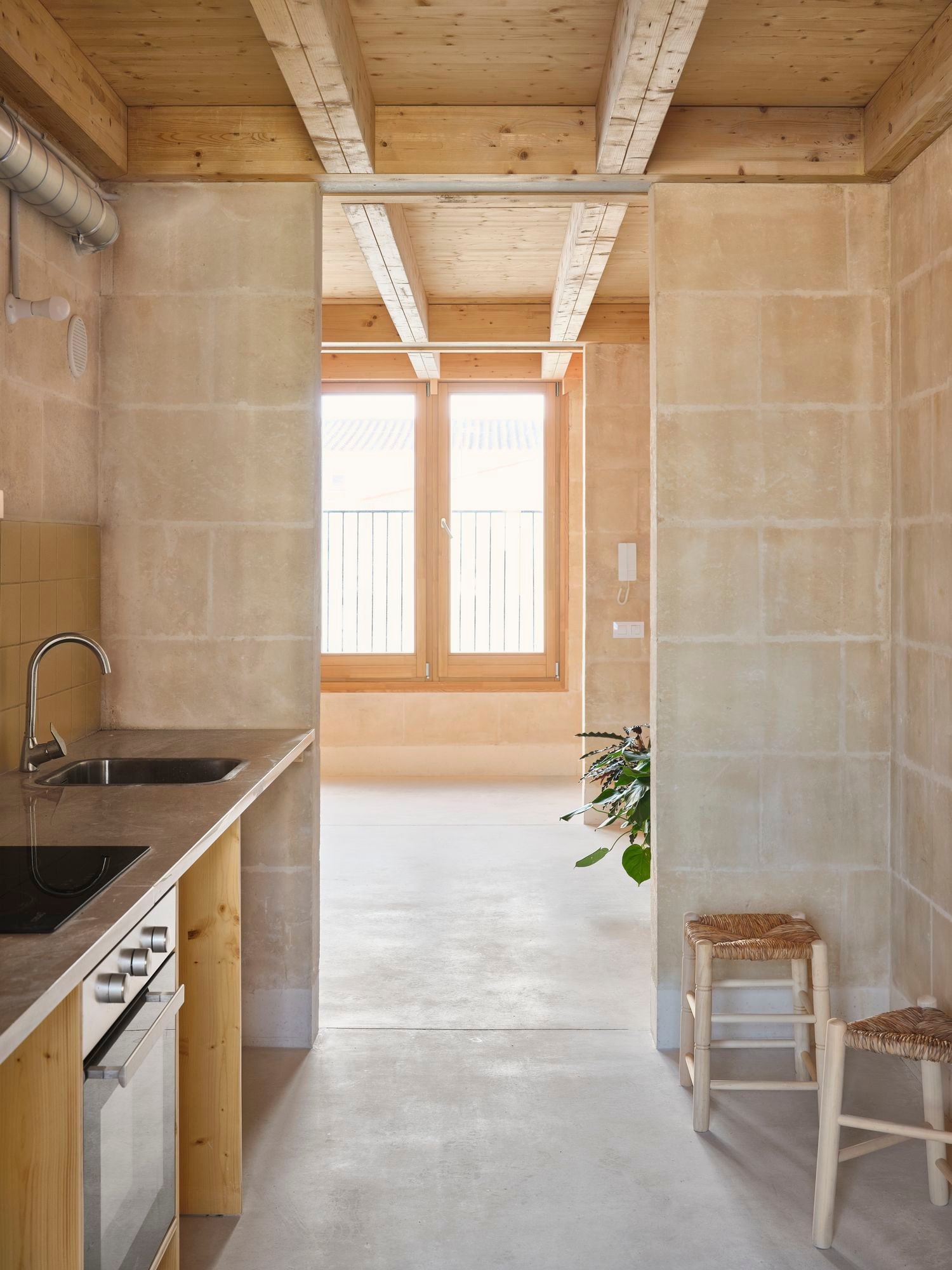 &copy; Adri&agrave; Goula