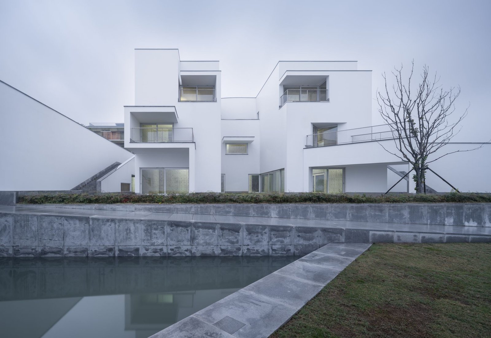 &Aacute;lvaro Siza + Carlos Castanheira &ndash; Casas del Lago Dongqian (Houpictures) AeB (89)