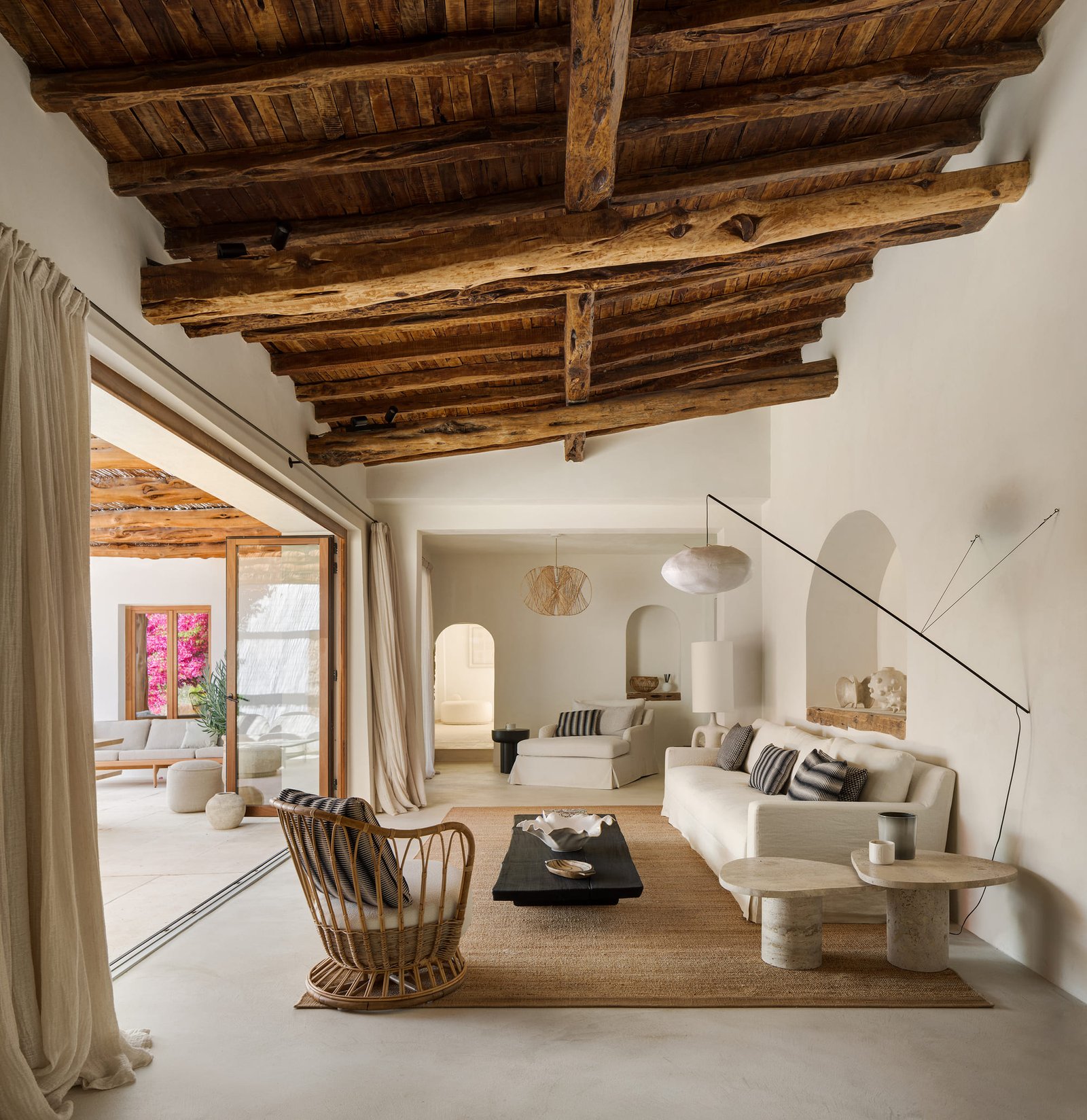 LUV Studio &ndash; Bougainvillea Villa (Pol Viladoms) (15)