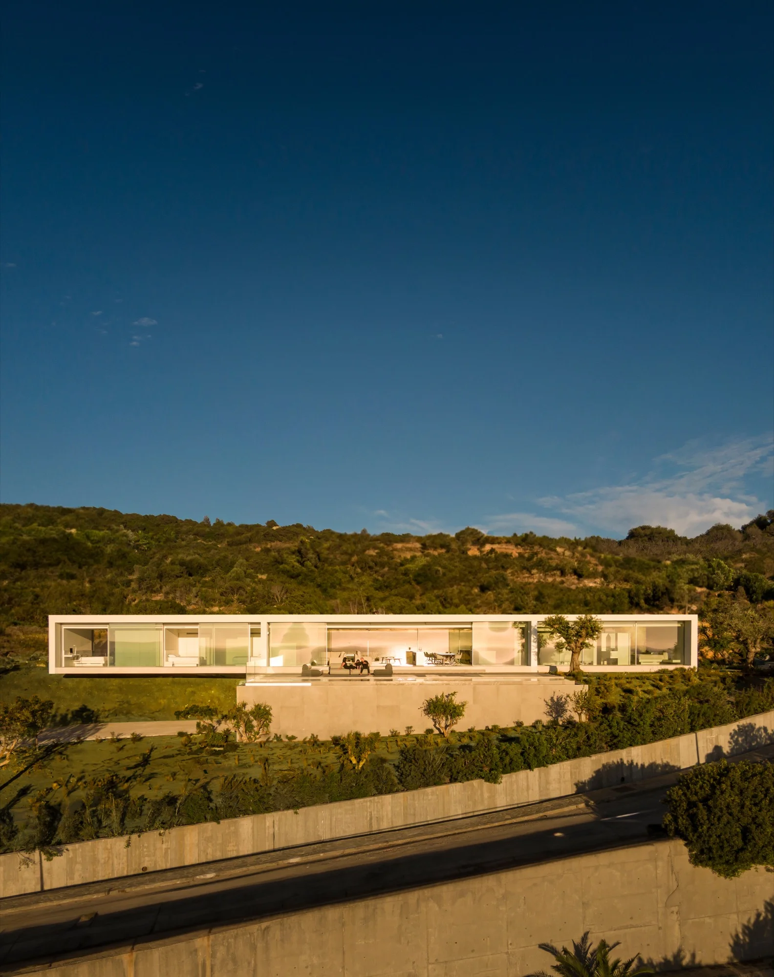 FRAN-SILVESTRE-ARQUITECTOS_HOUSE-ON-THE-AIR_PHOTO-HQ_002