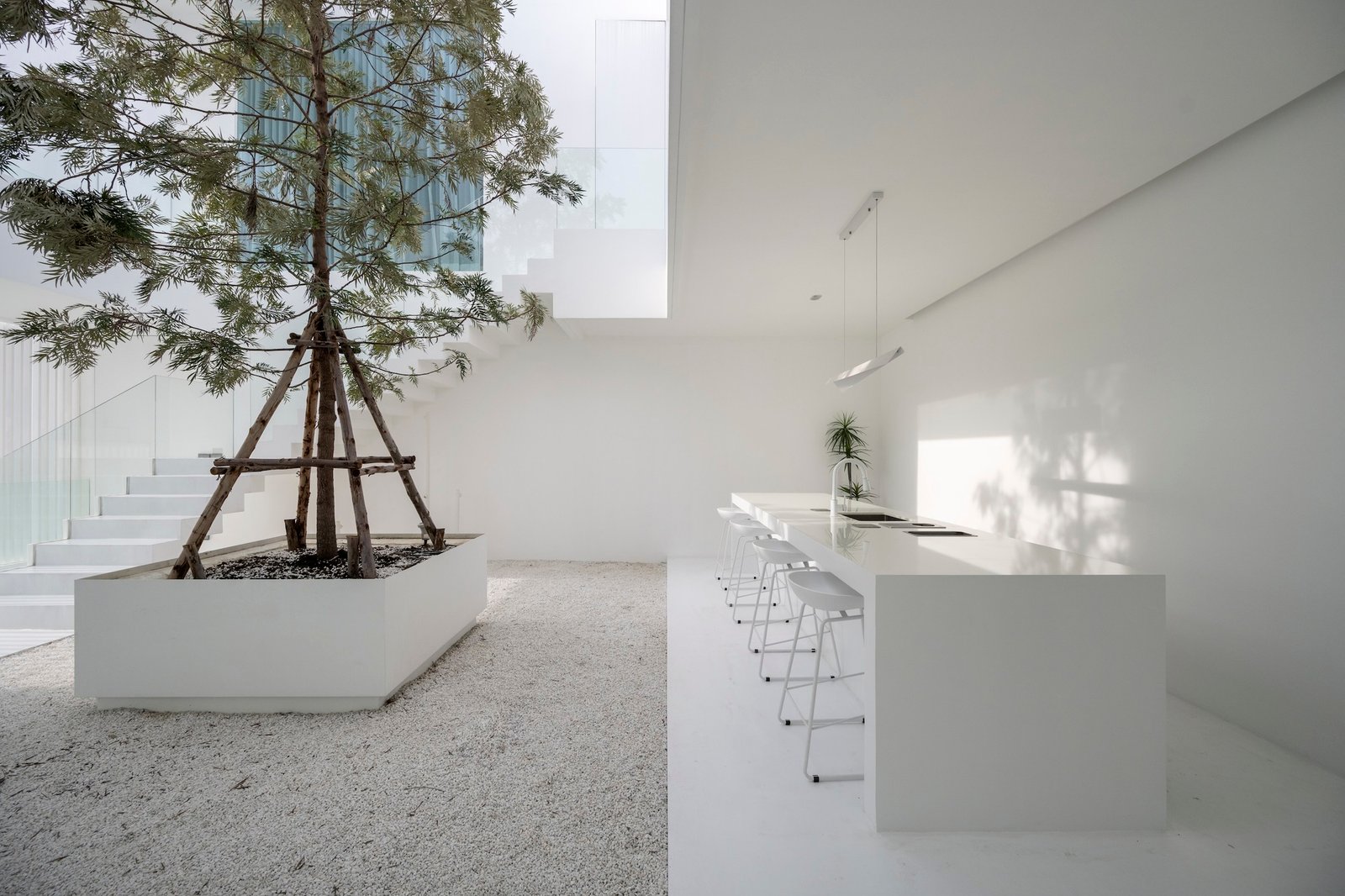 Unknown Surface Studio – Casa Lienzo (Rungkit Charoenwat) (11)