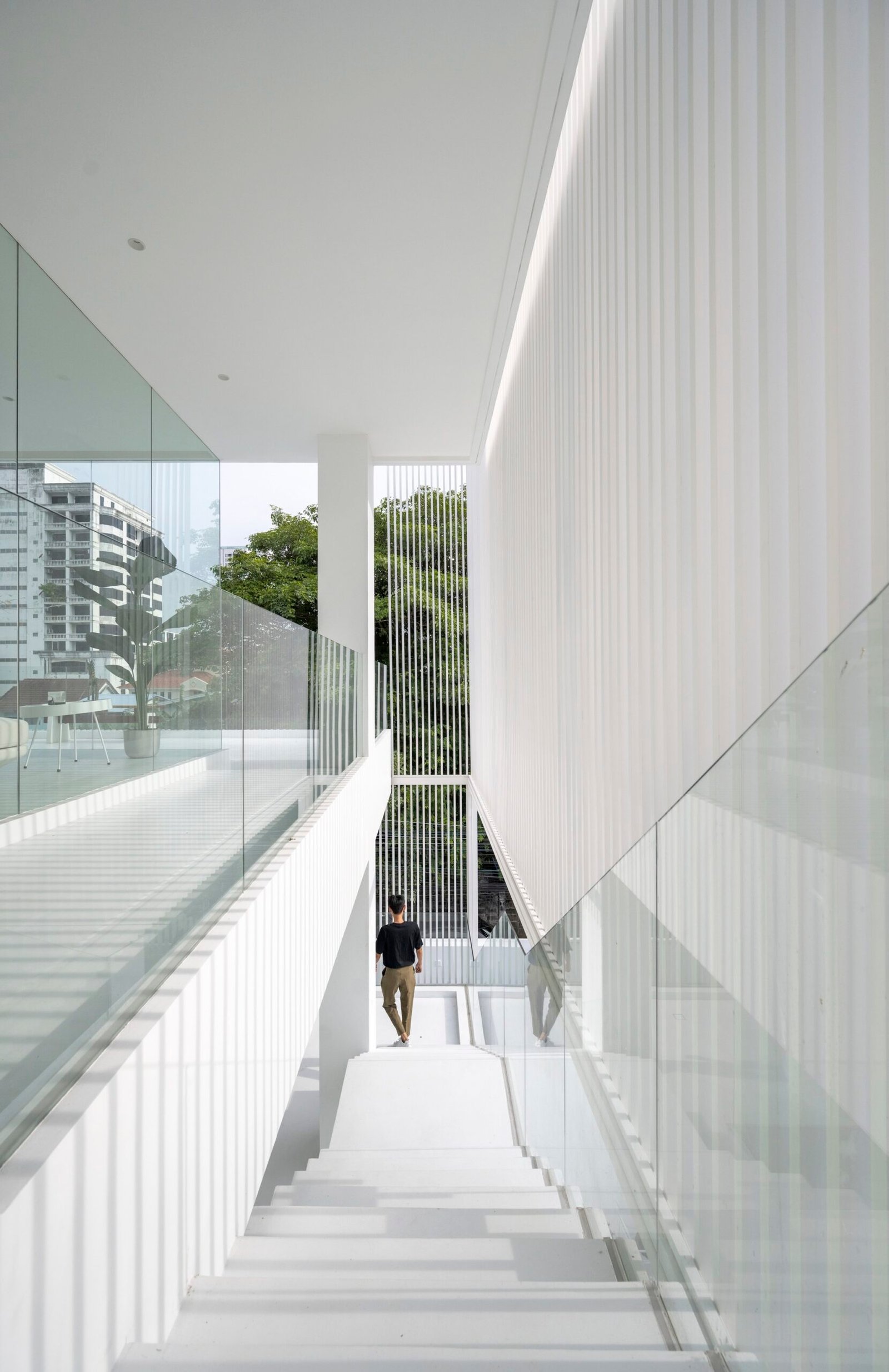 Unknown Surface Studio – Casa Lienzo (Rungkit Charoenwat) (12)