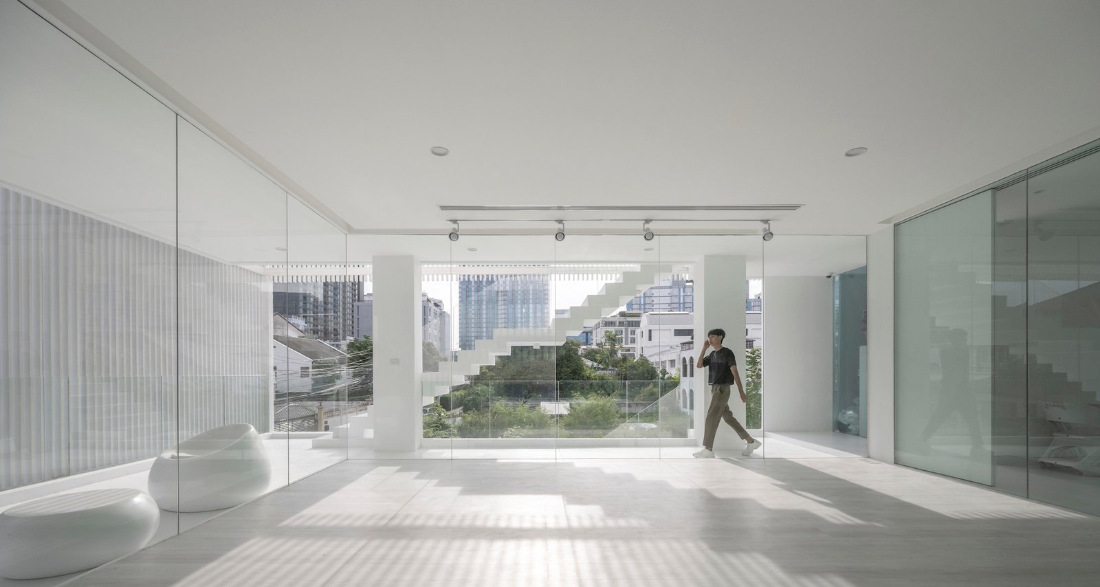 Unknown Surface Studio – Casa Lienzo (Rungkit Charoenwat) (14)