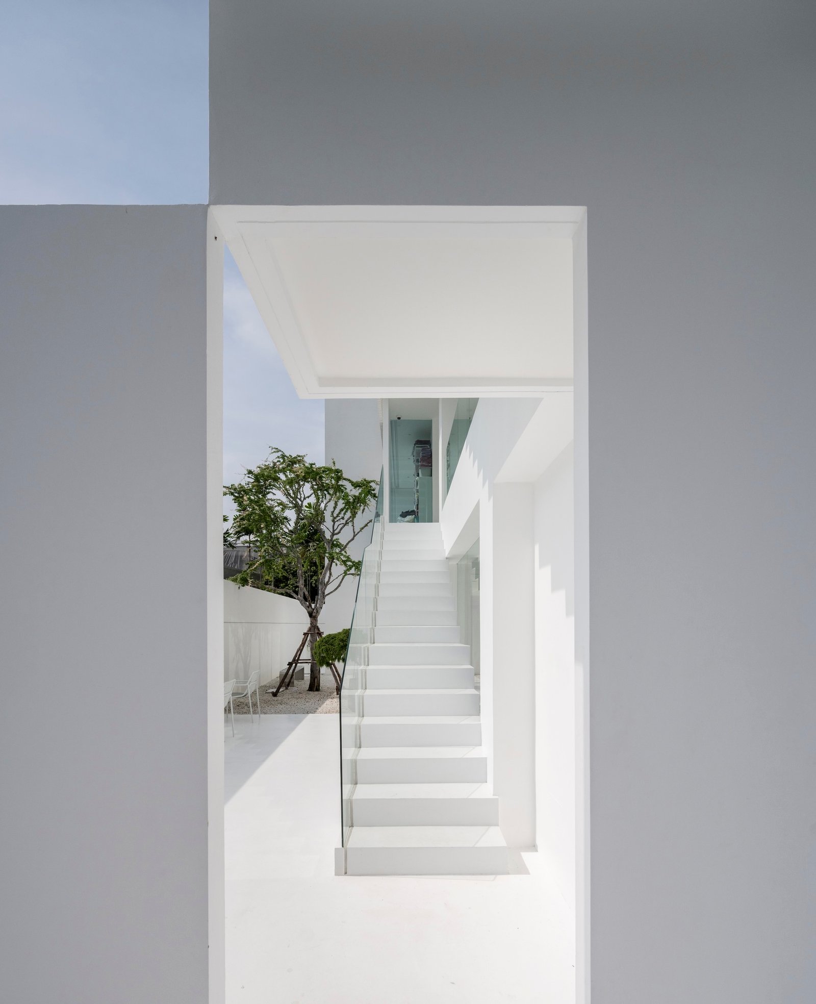 Unknown Surface Studio – Casa Lienzo (Rungkit Charoenwat) (16)