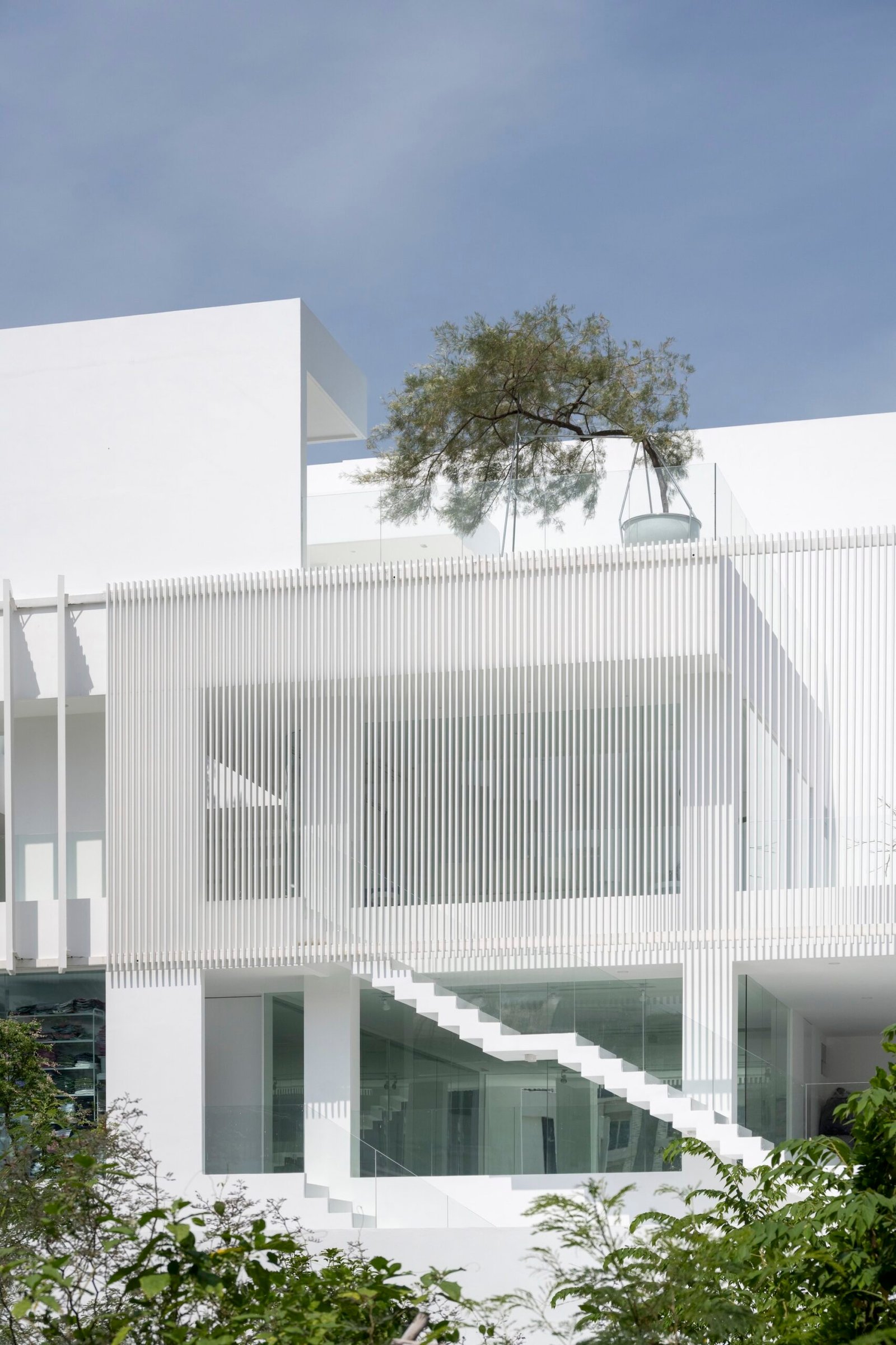Unknown Surface Studio – Casa Lienzo (Rungkit Charoenwat) (21)