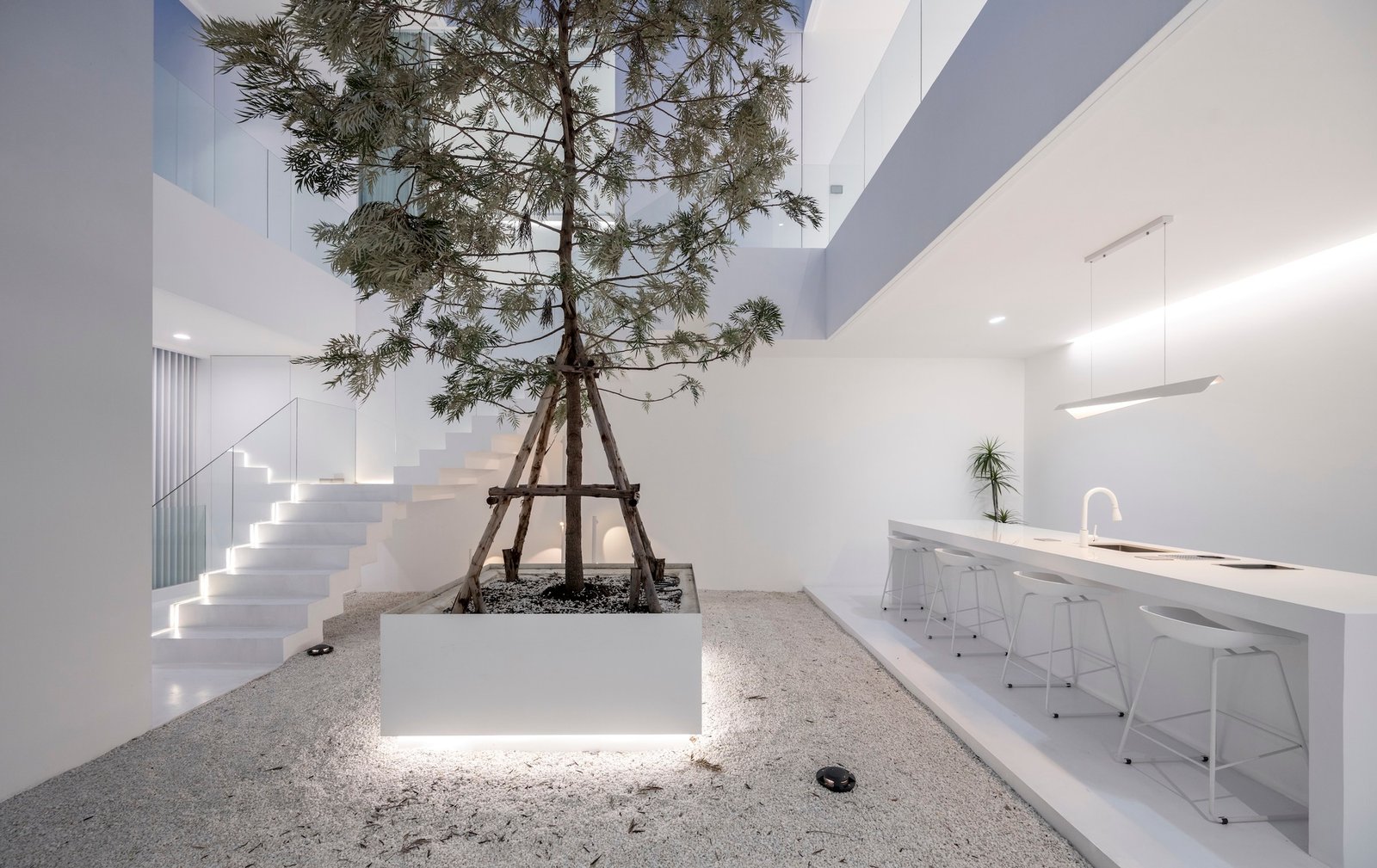 Unknown Surface Studio – Casa Lienzo (Rungkit Charoenwat) (28)